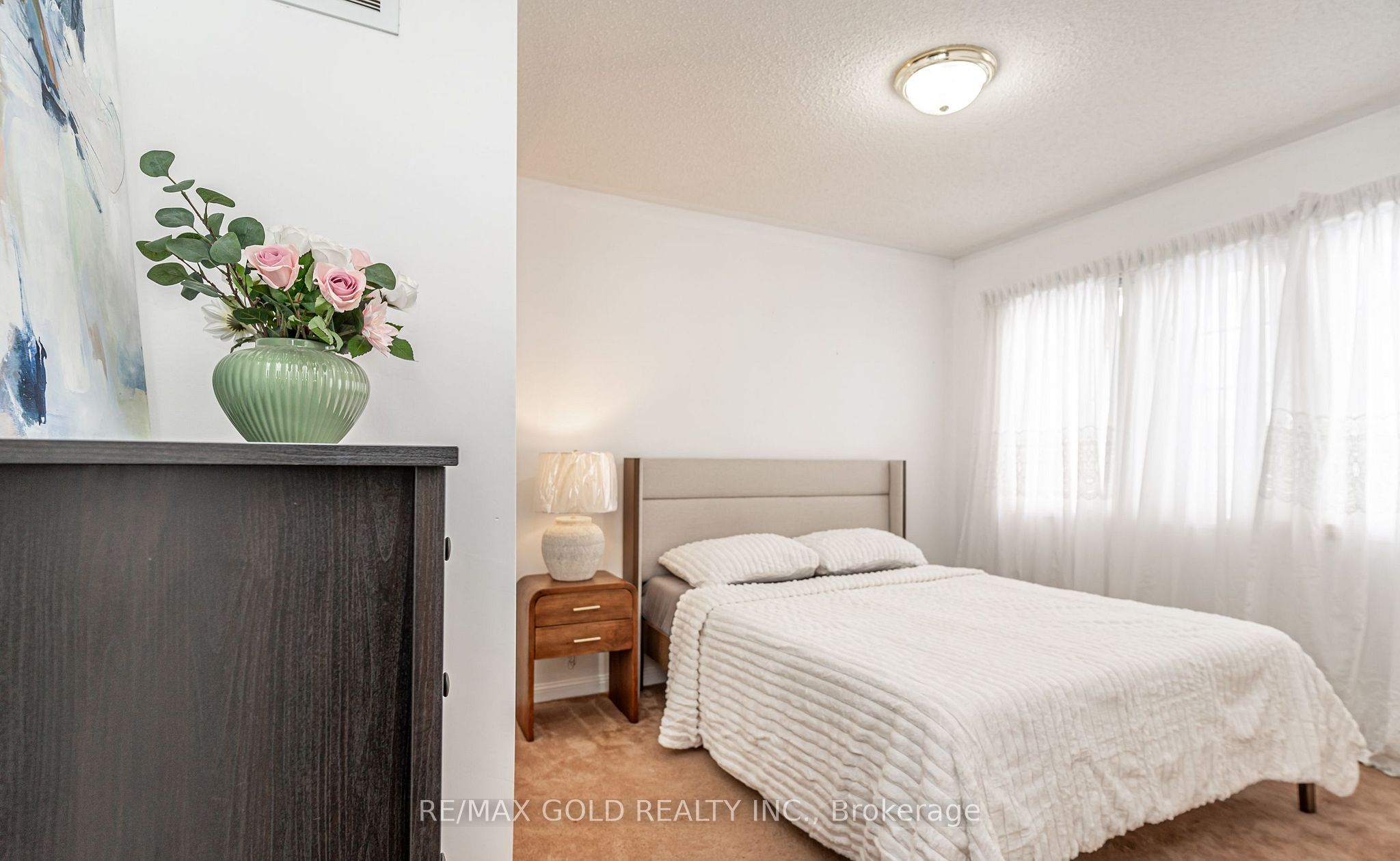 2 Zimmer Street Property Photo 27