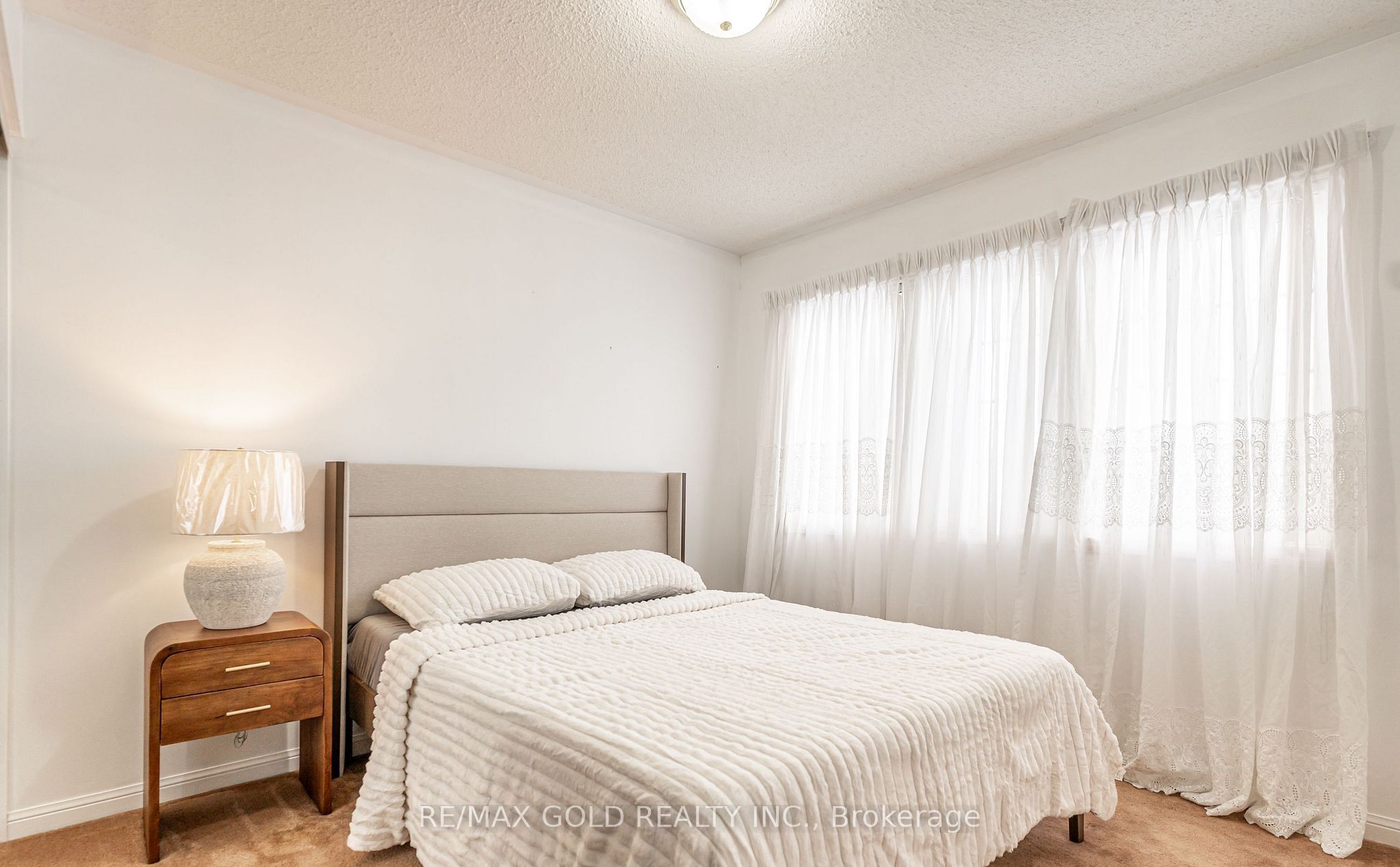 2 Zimmer Street Property Photo 28