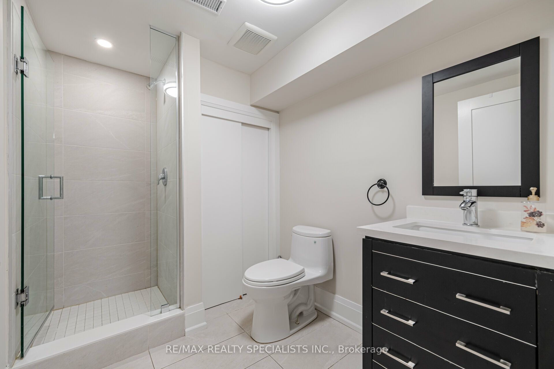 427 Pinegrove Road Property Photo 30