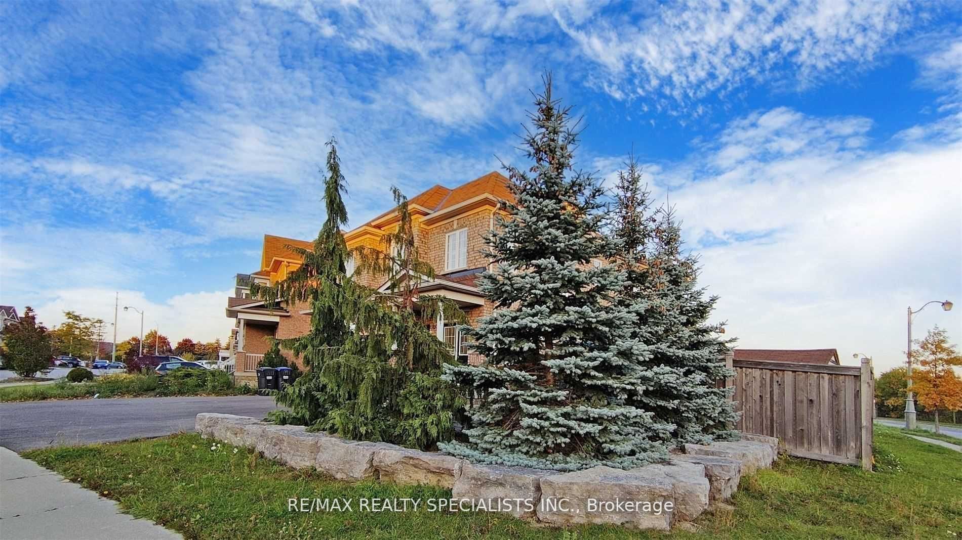 92 Kettlewell Crescent Property Photo 2