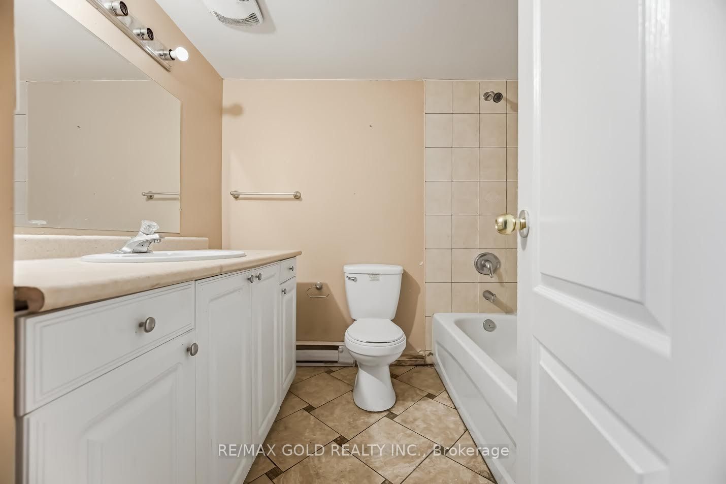 180 Mississauga Valley Boulevard 178 Property Photo 21