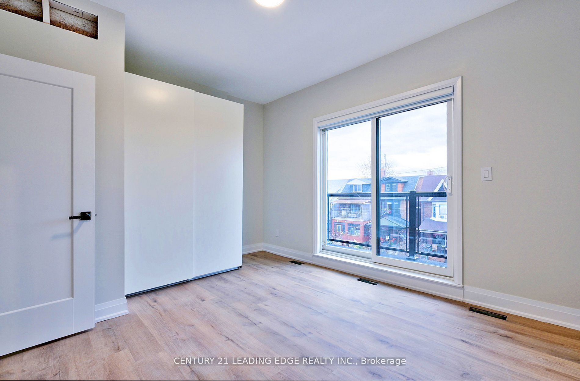 53 Boon Avenue Unit #2 Property Photo 11
