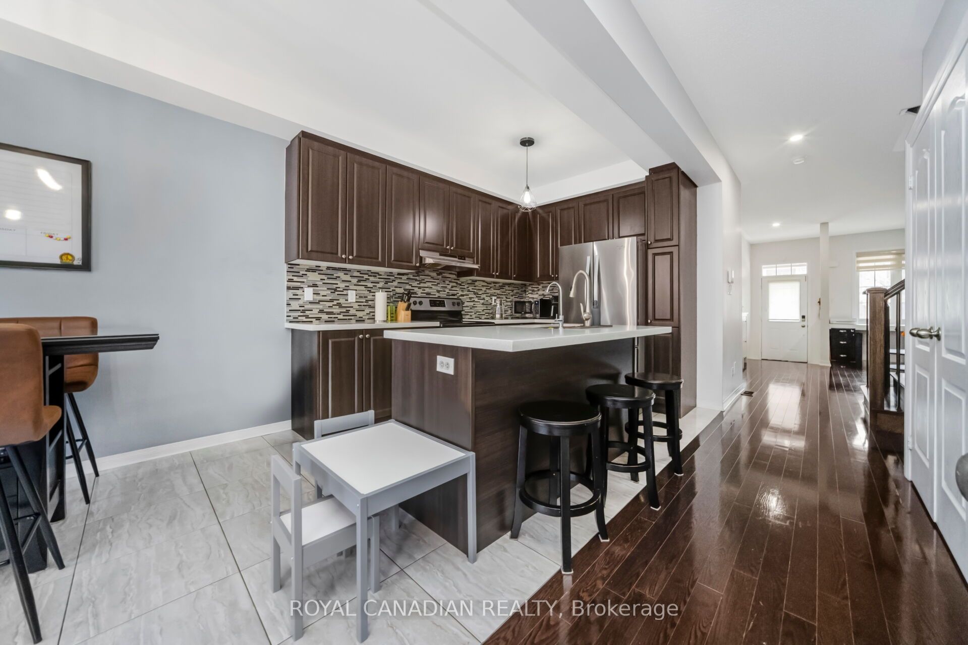 10 Yellowknife Road Property Photo 8