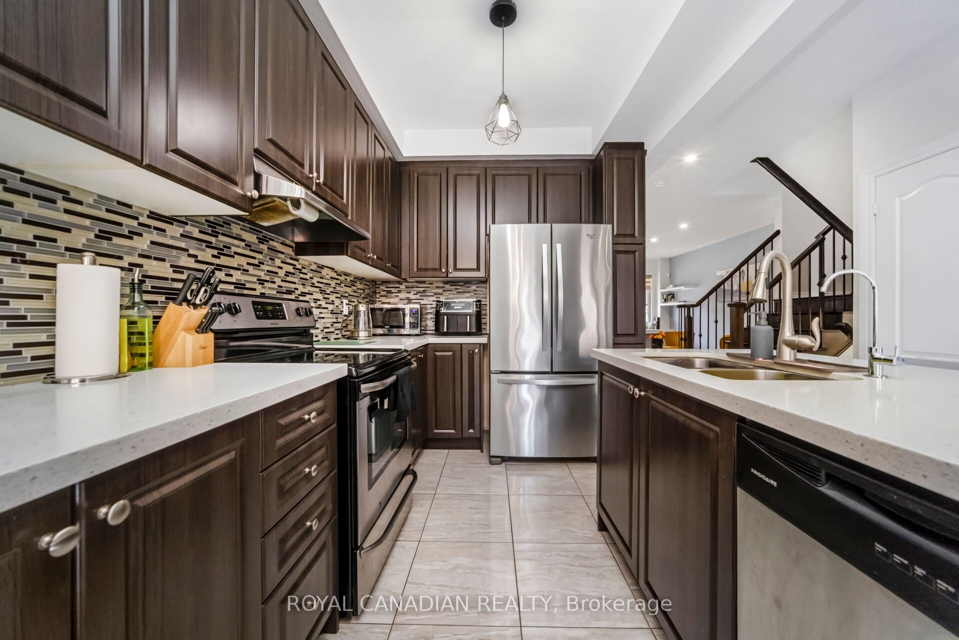 10 Yellowknife Road Property Photo 11