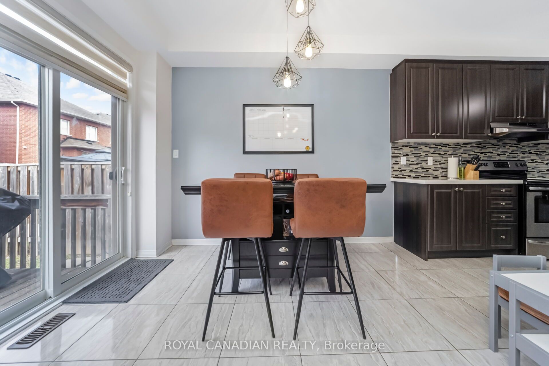 10 Yellowknife Road Property Photo 14