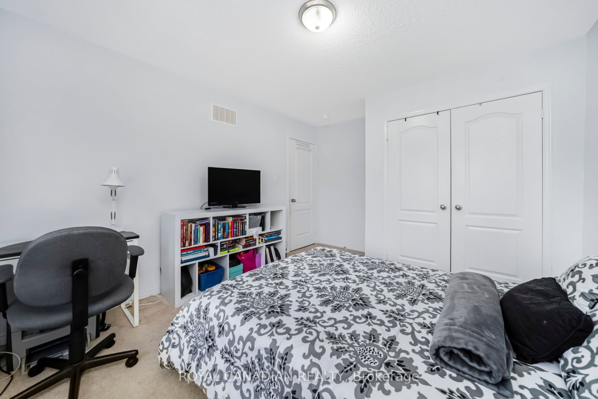 10 Yellowknife Road Property Photo 28