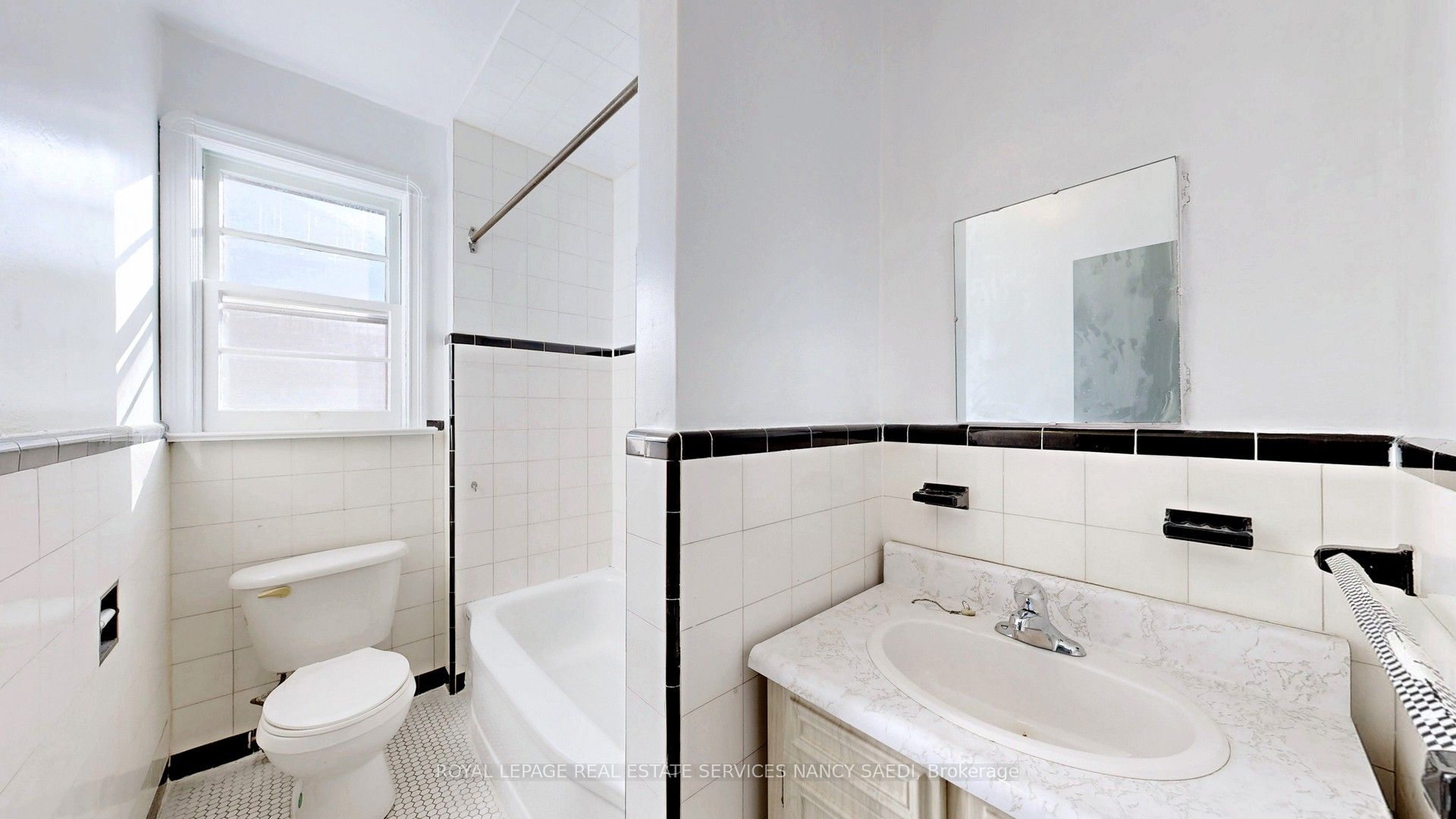 1264 Weston Road Property Photo 24
