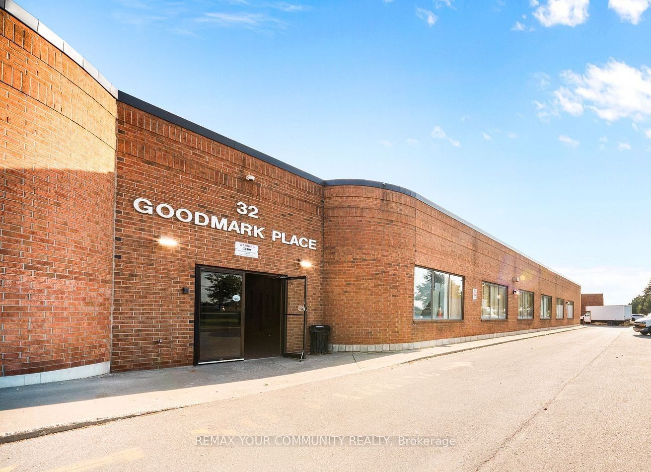 32 Goodmark Place 3 Property Photo 1
