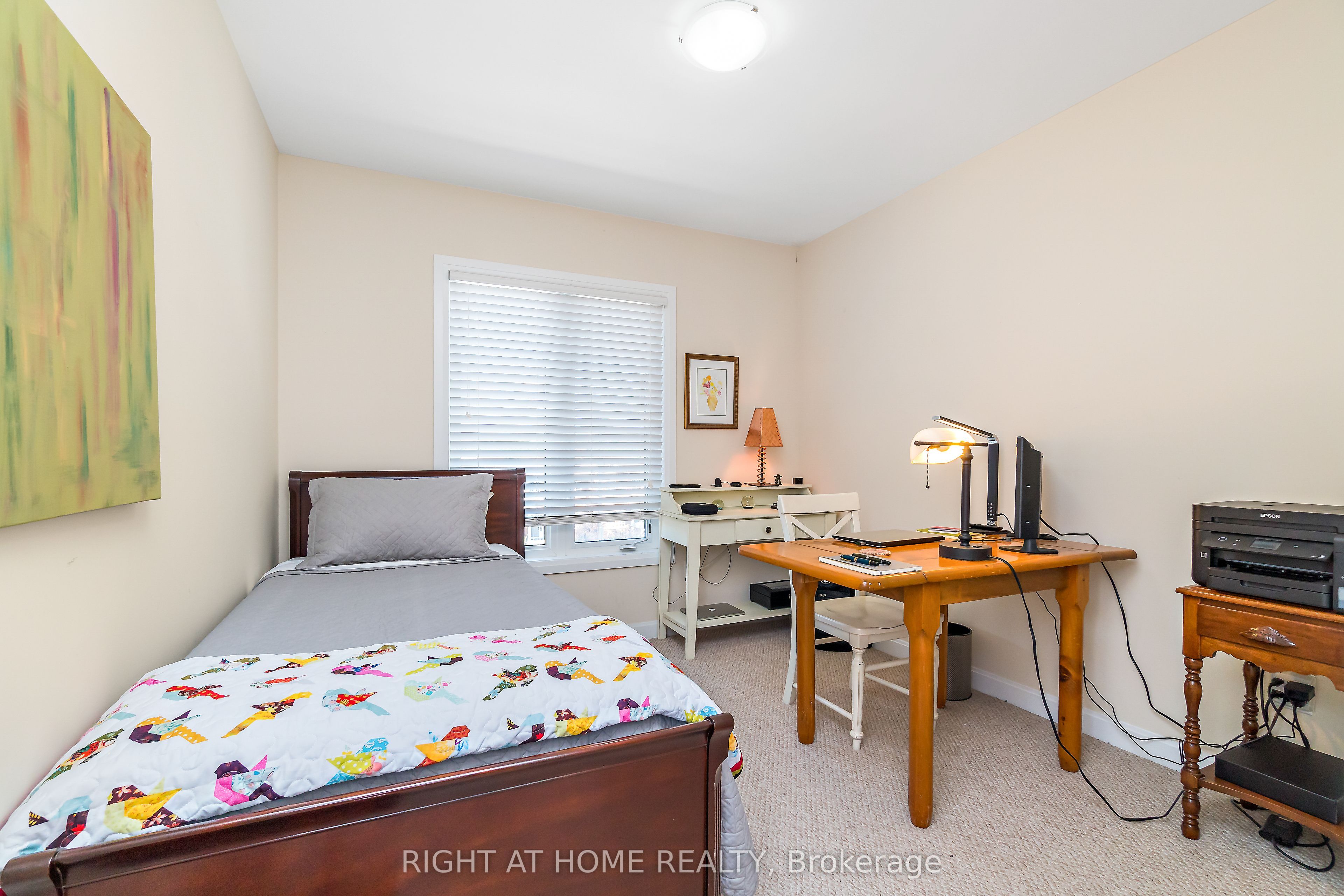 1268 Main Street E Property Photo 23
