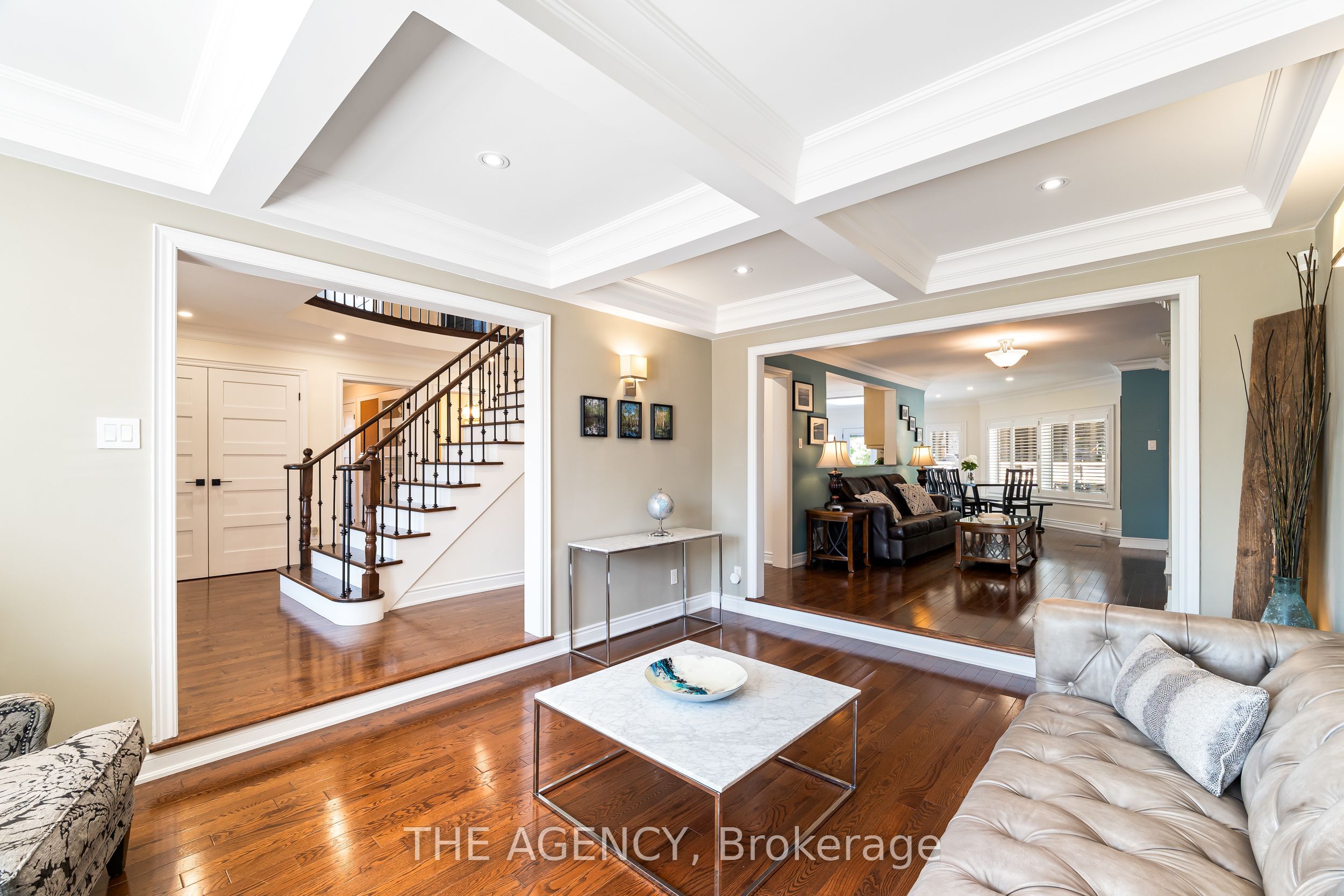 7 Stonegate Drive Property Photo 3