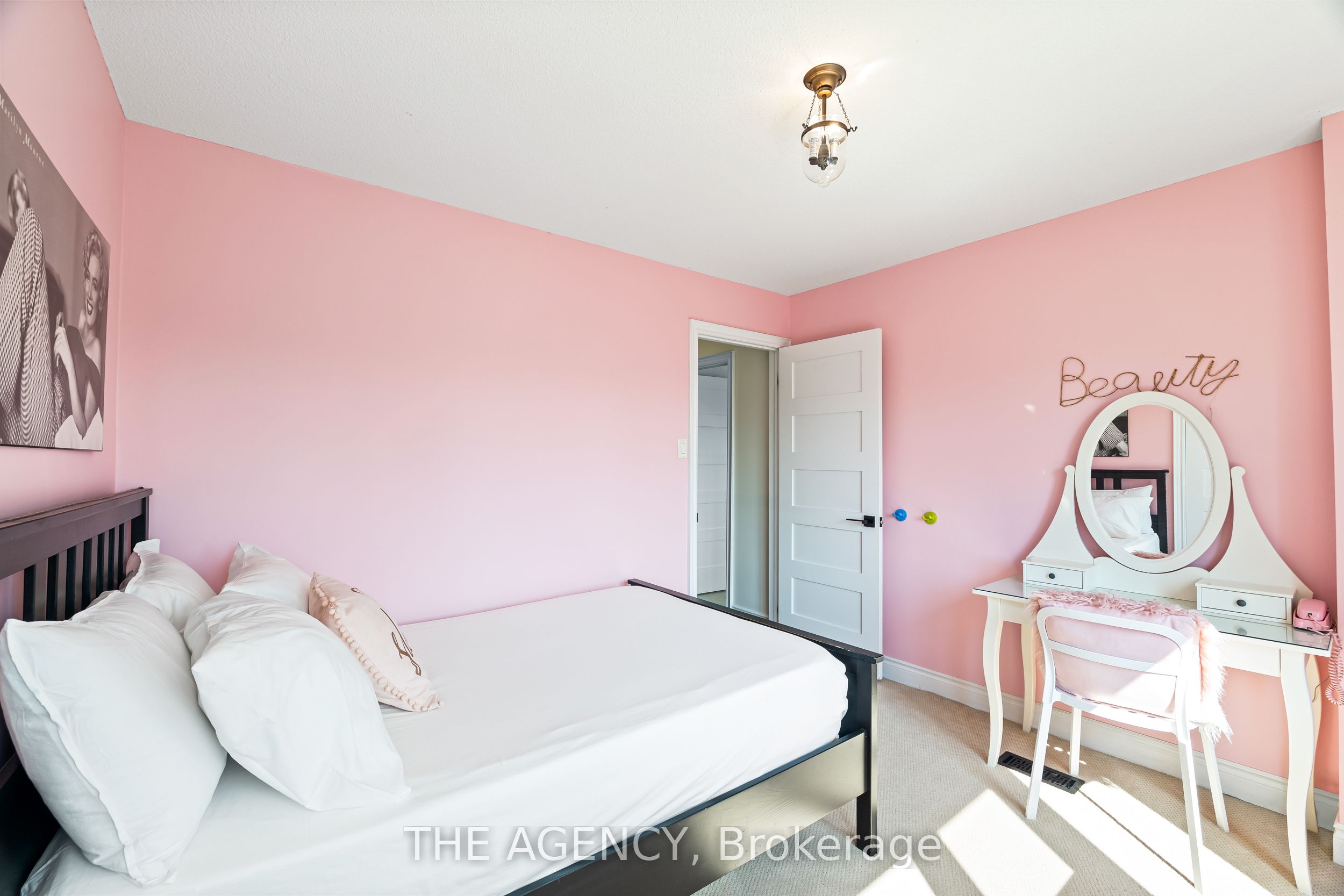 7 Stonegate Drive Property Photo 24