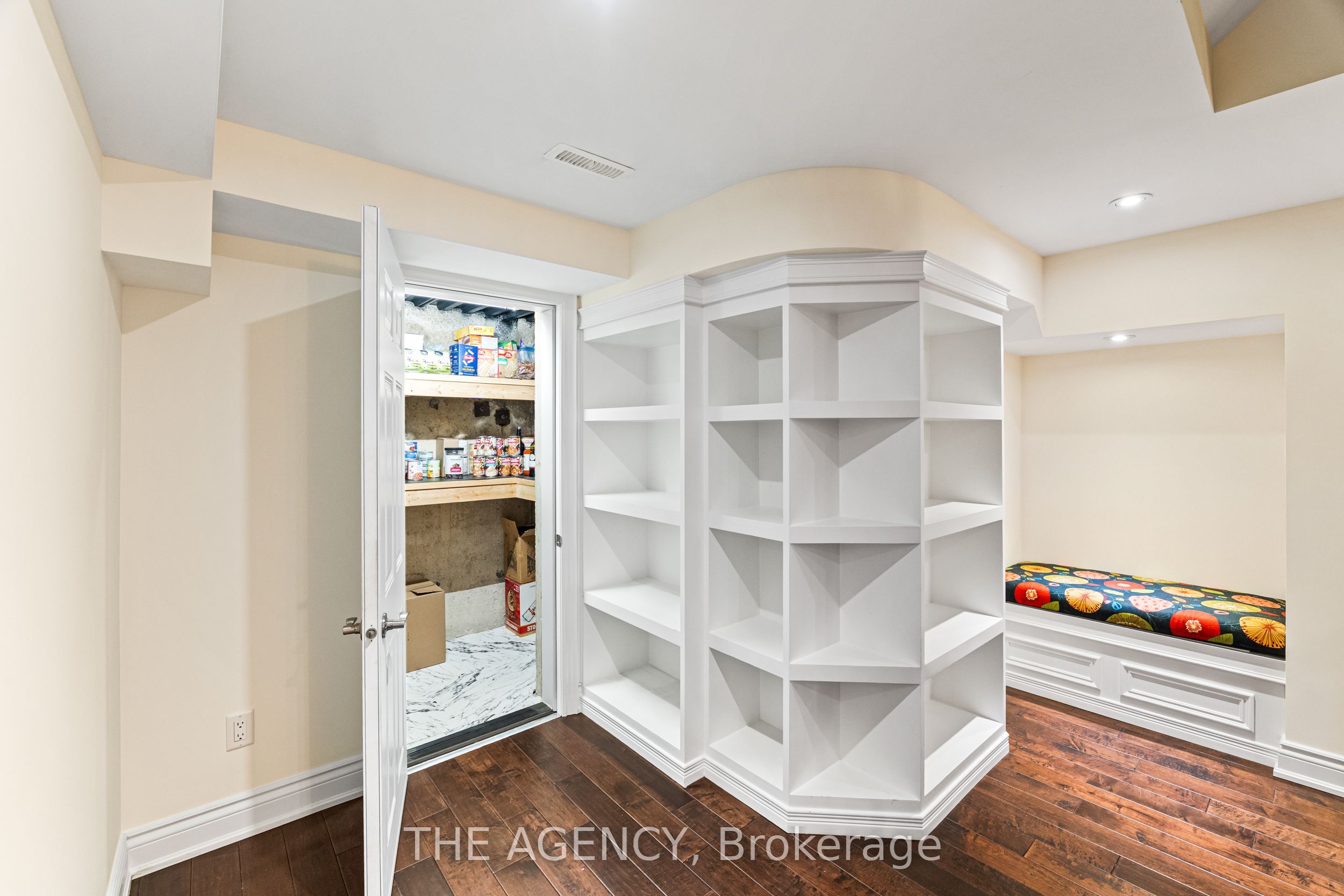 7 Stonegate Drive Property Photo 35