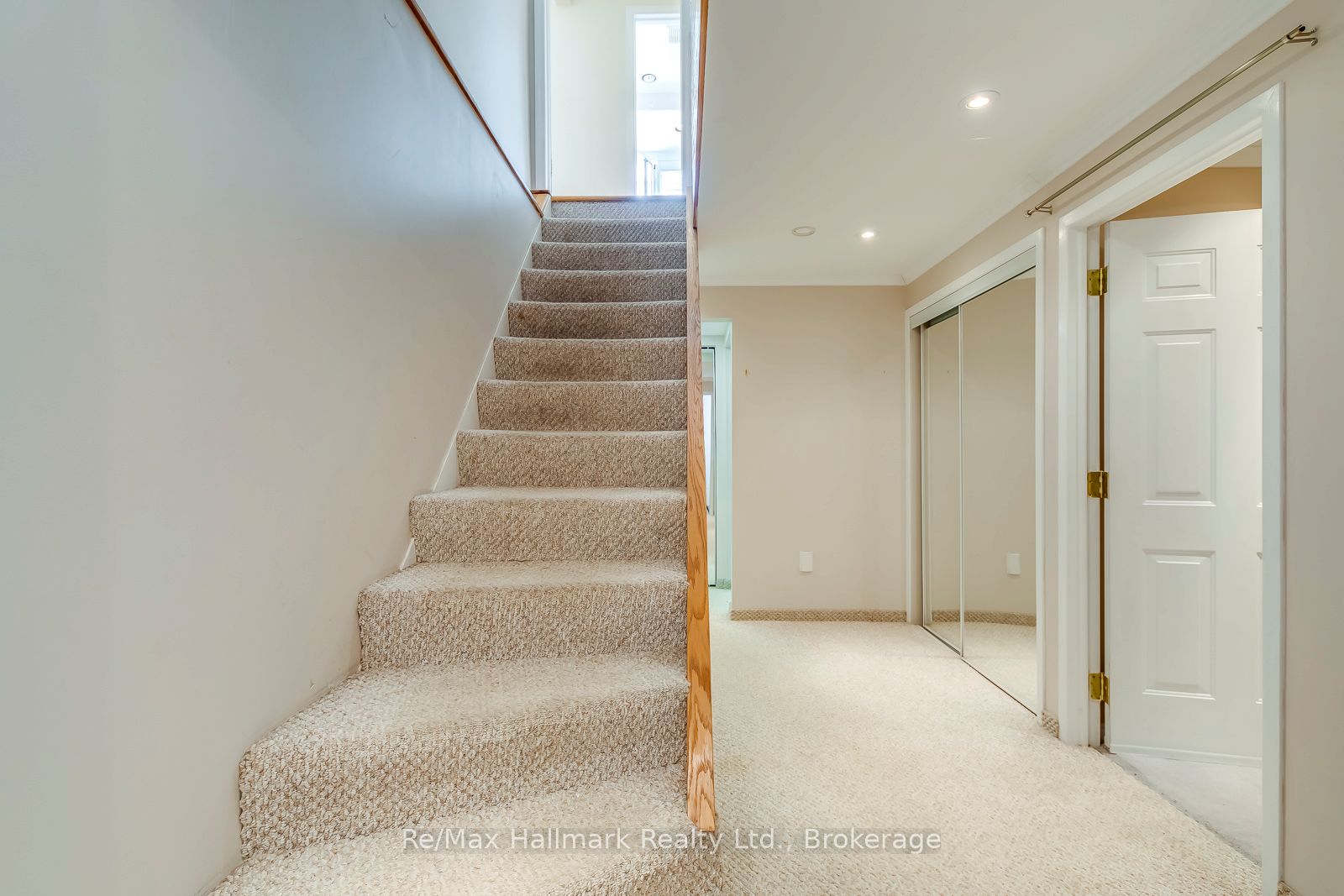 494 Chartwell Road Property Photo 22