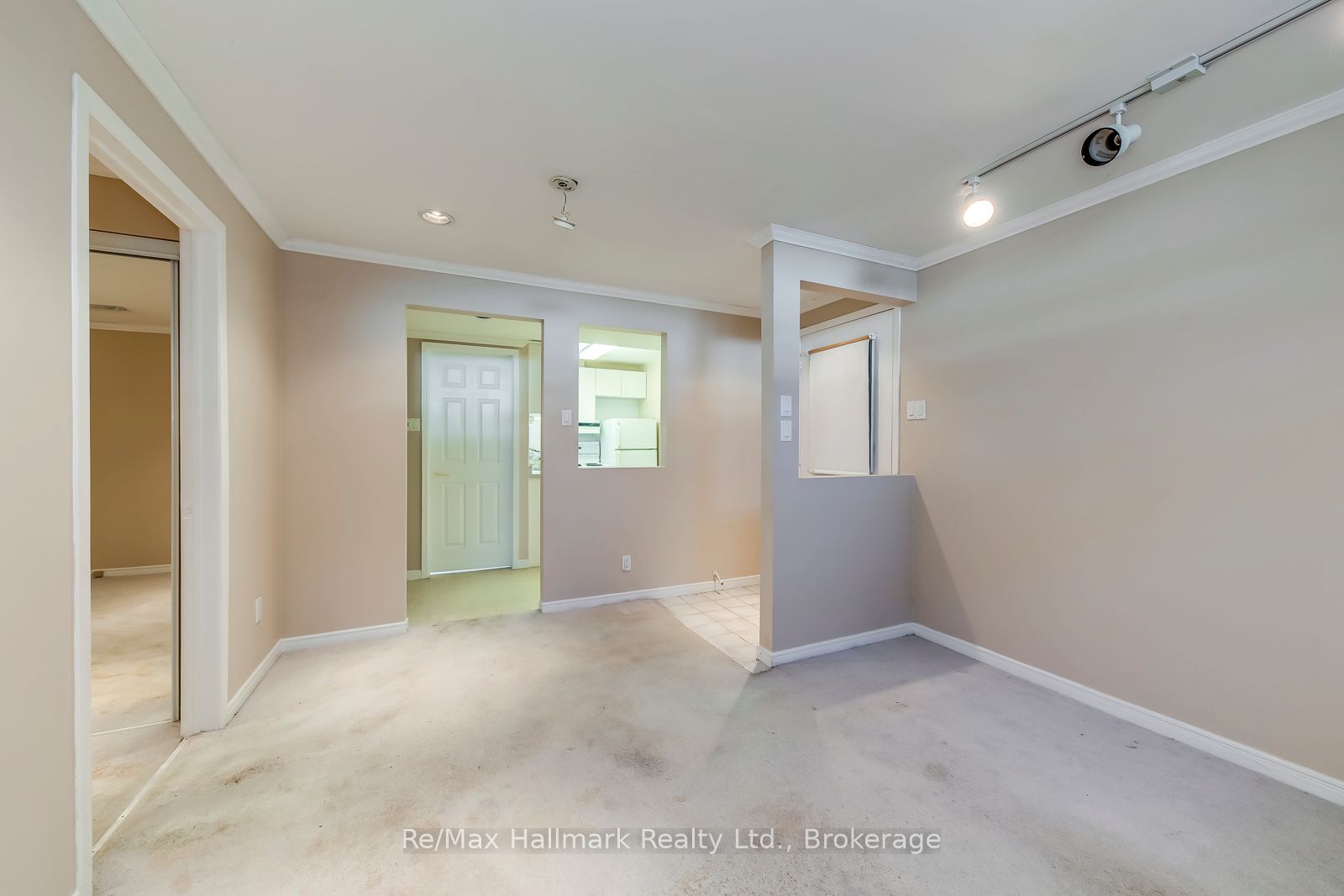 494 Chartwell Road Property Photo 26