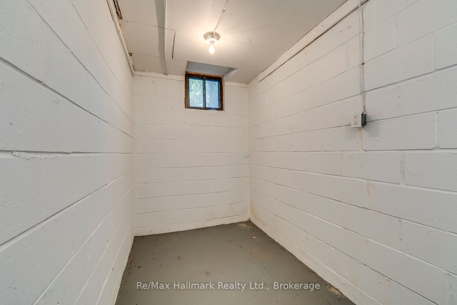 494 Chartwell Road Property Photo 28