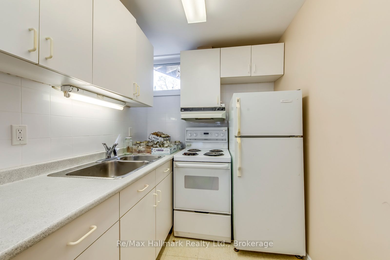 494 Chartwell Road Property Photo 30