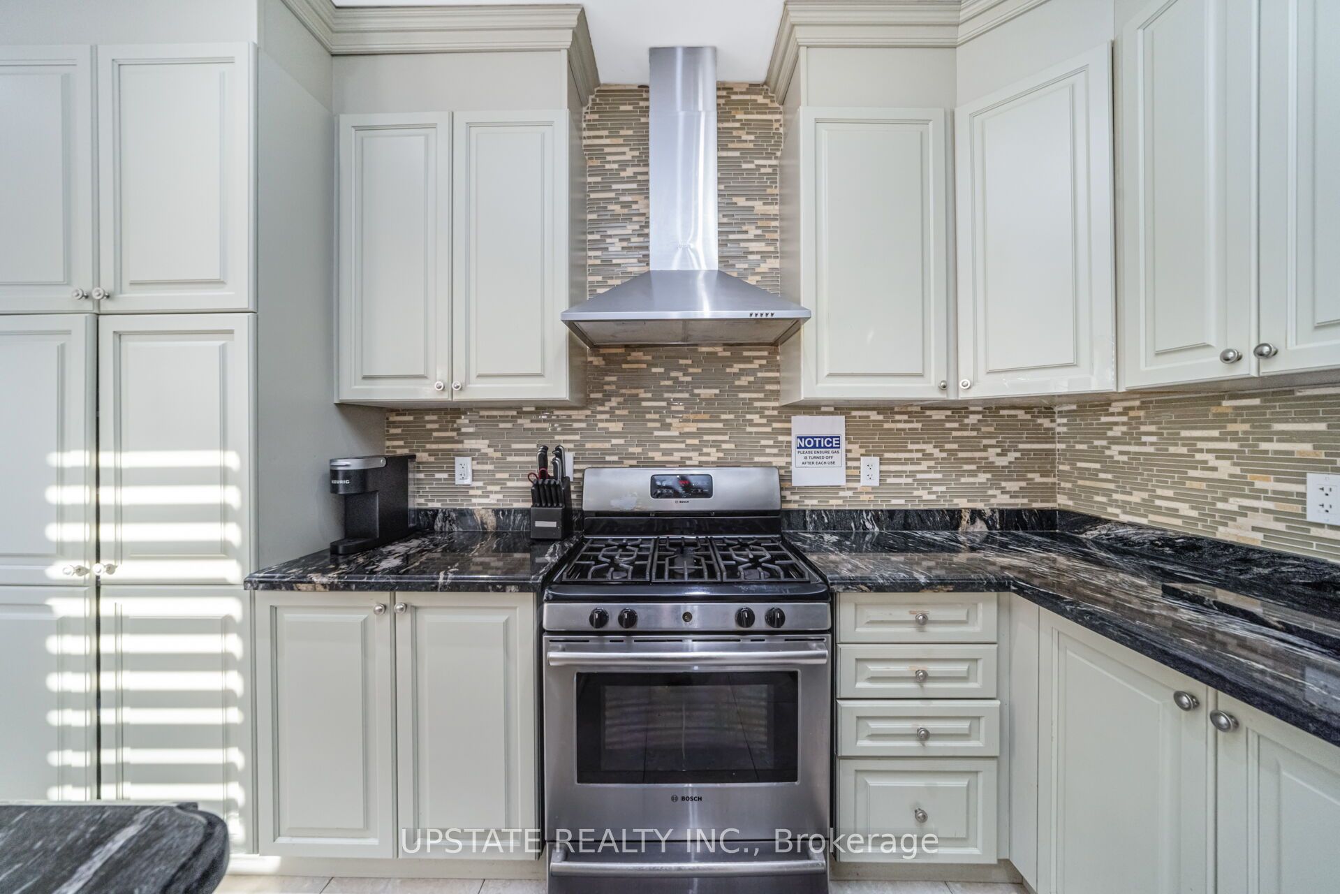 12 Haywood Drive Property Photo 10