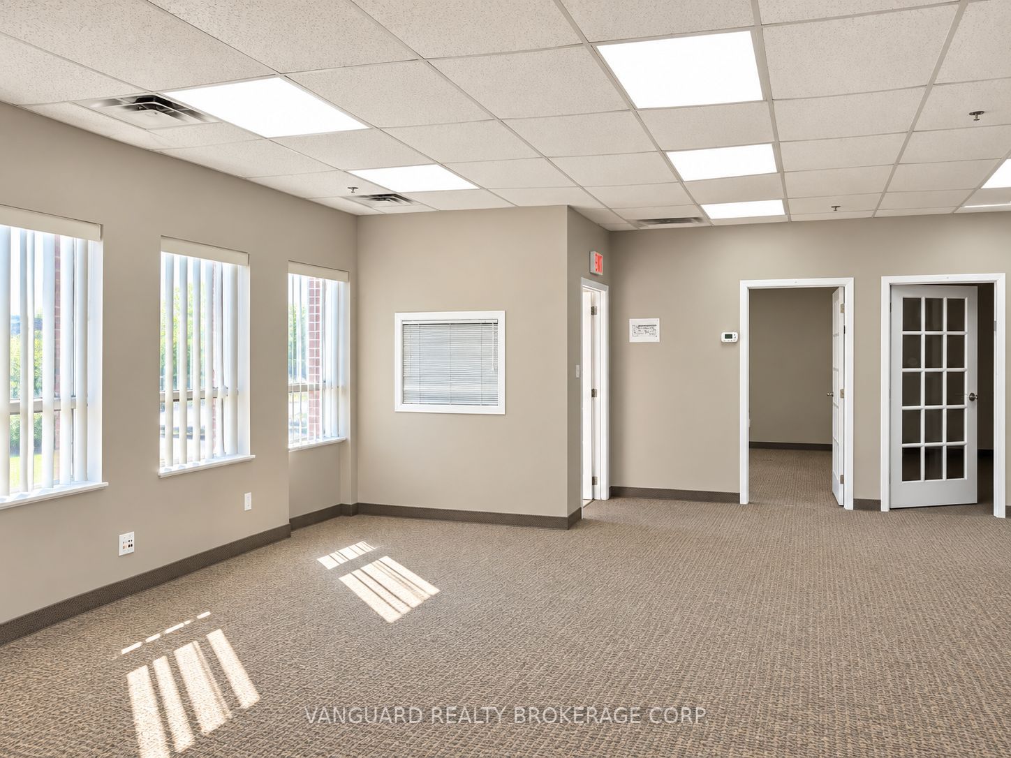 4476 Chesswood Drive 1-4 Property Photo 3