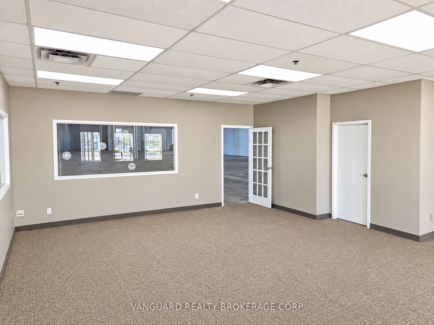 4476 Chesswood Drive 1-4 Property Photo 4