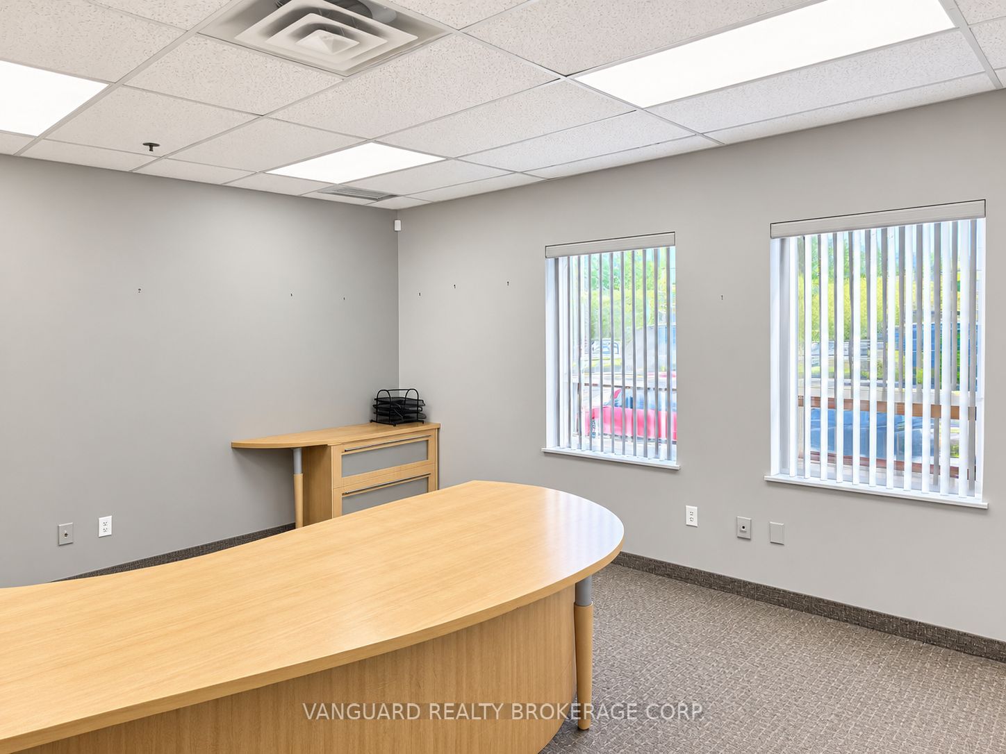 4476 Chesswood Drive 1-4 Property Photo 6
