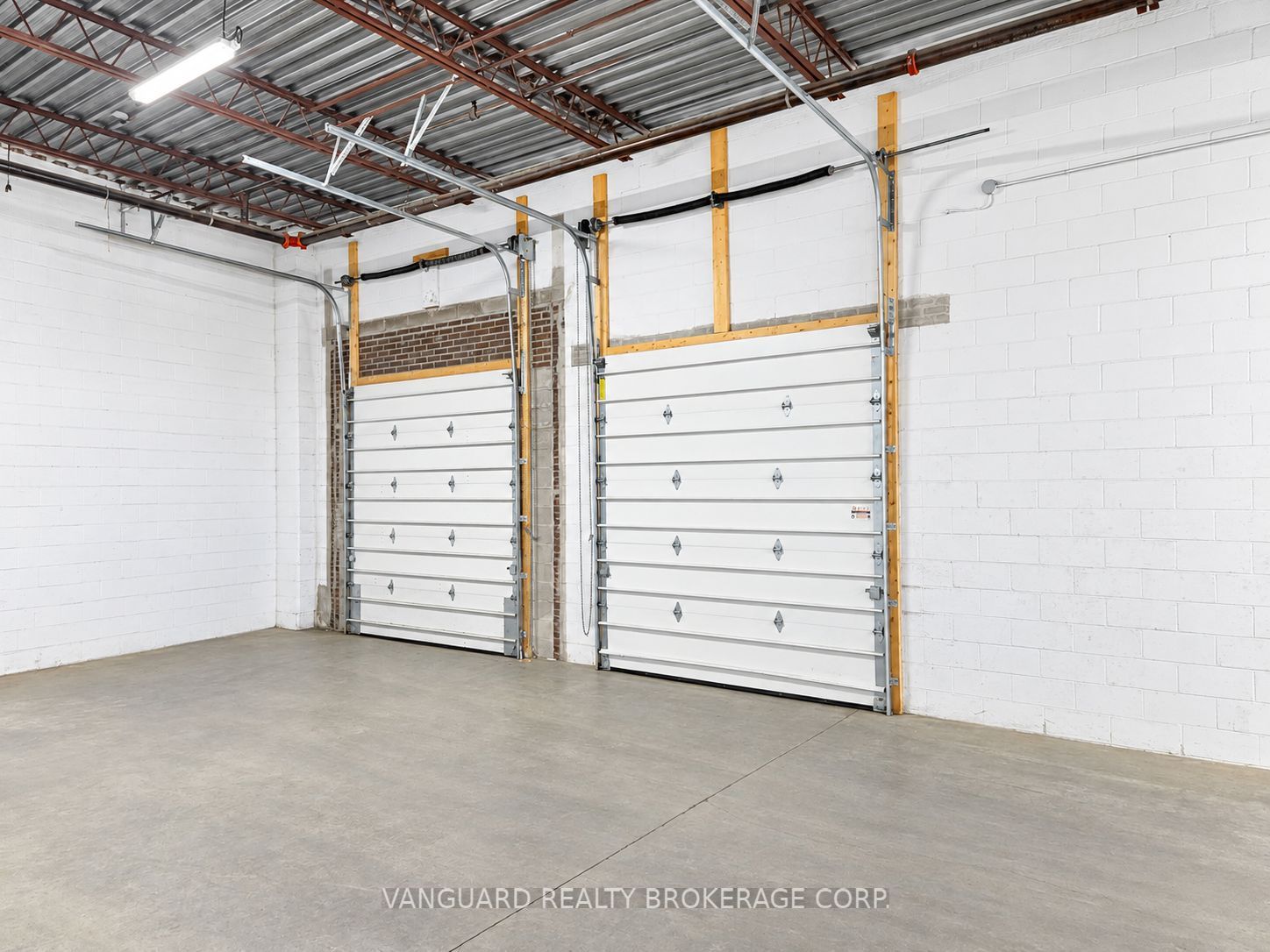 4476 Chesswood Drive 1-4 Property Photo 13