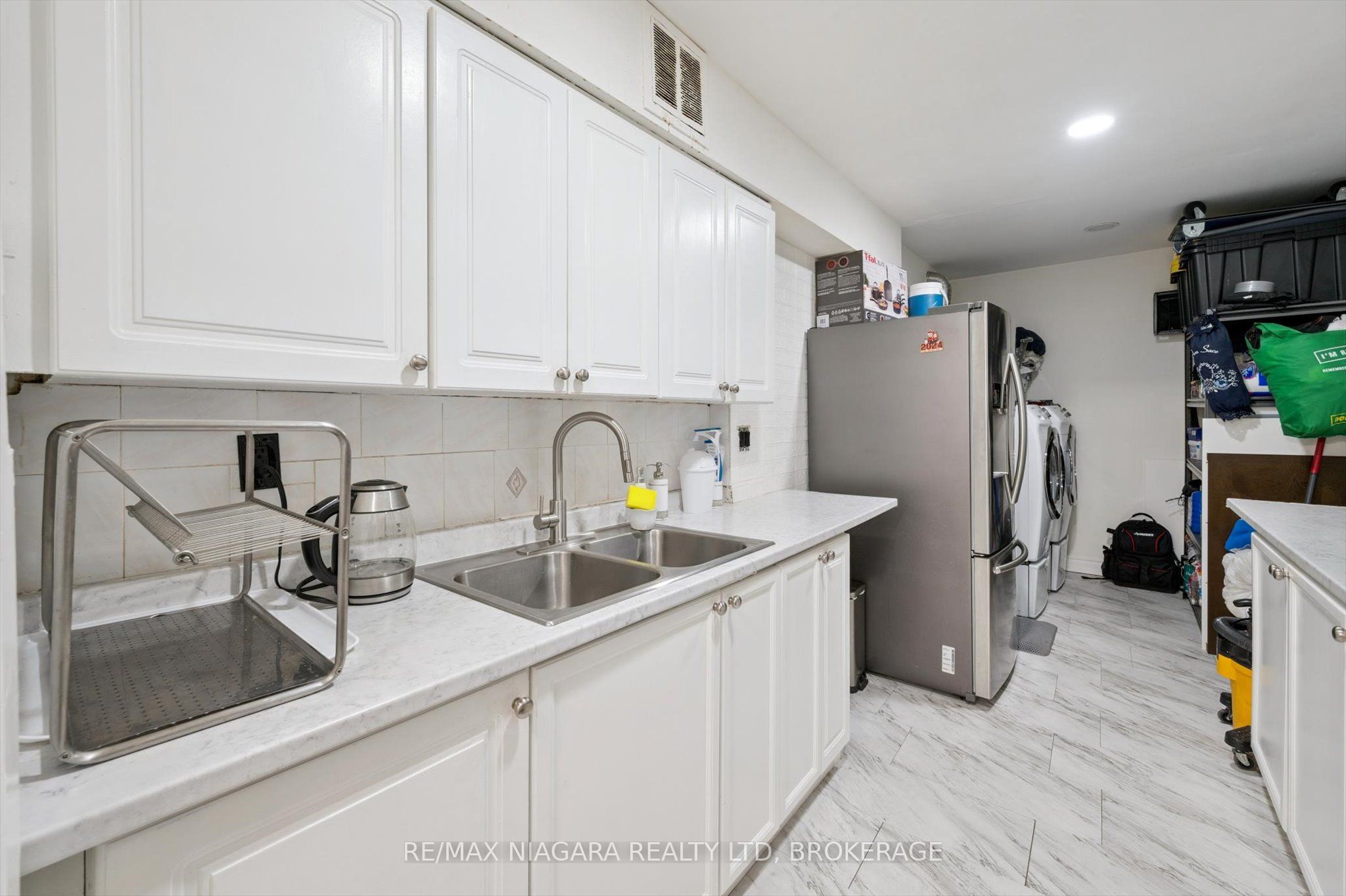 340 Dixon Road 2306 Property Photo 10