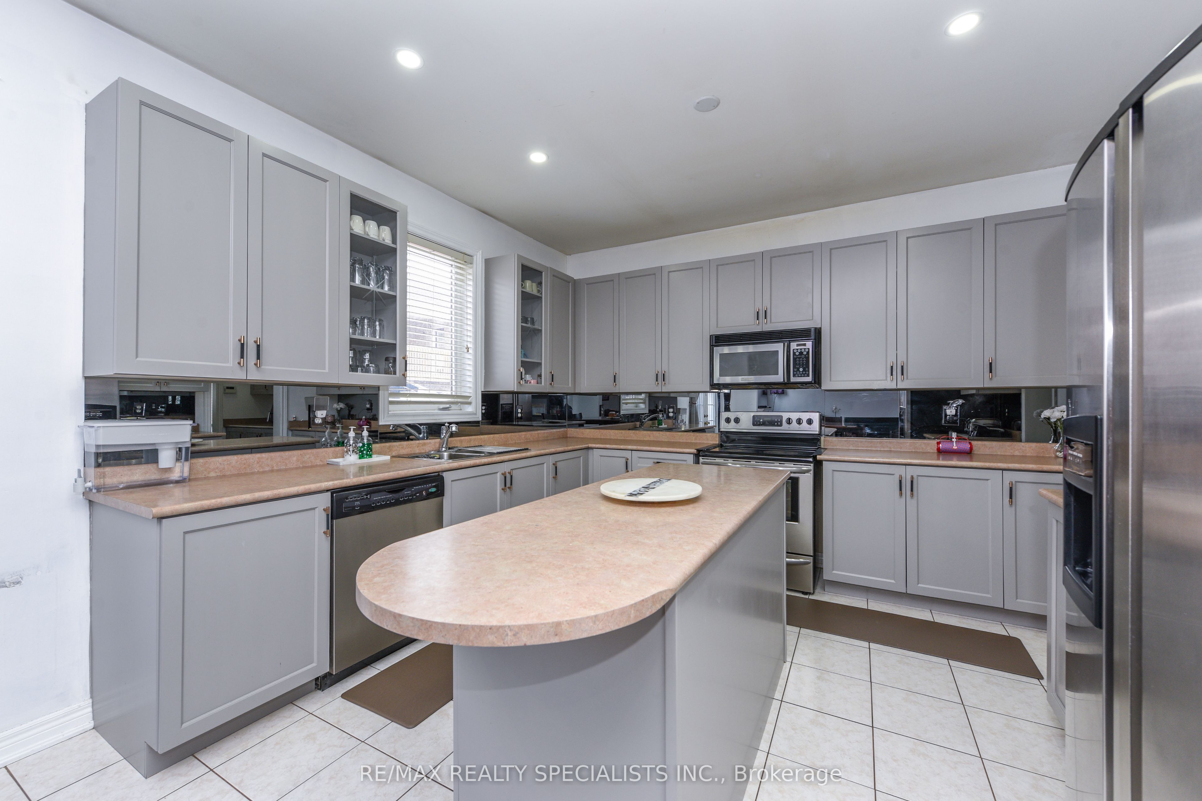 41 Madronna Gardens Property Photo 15