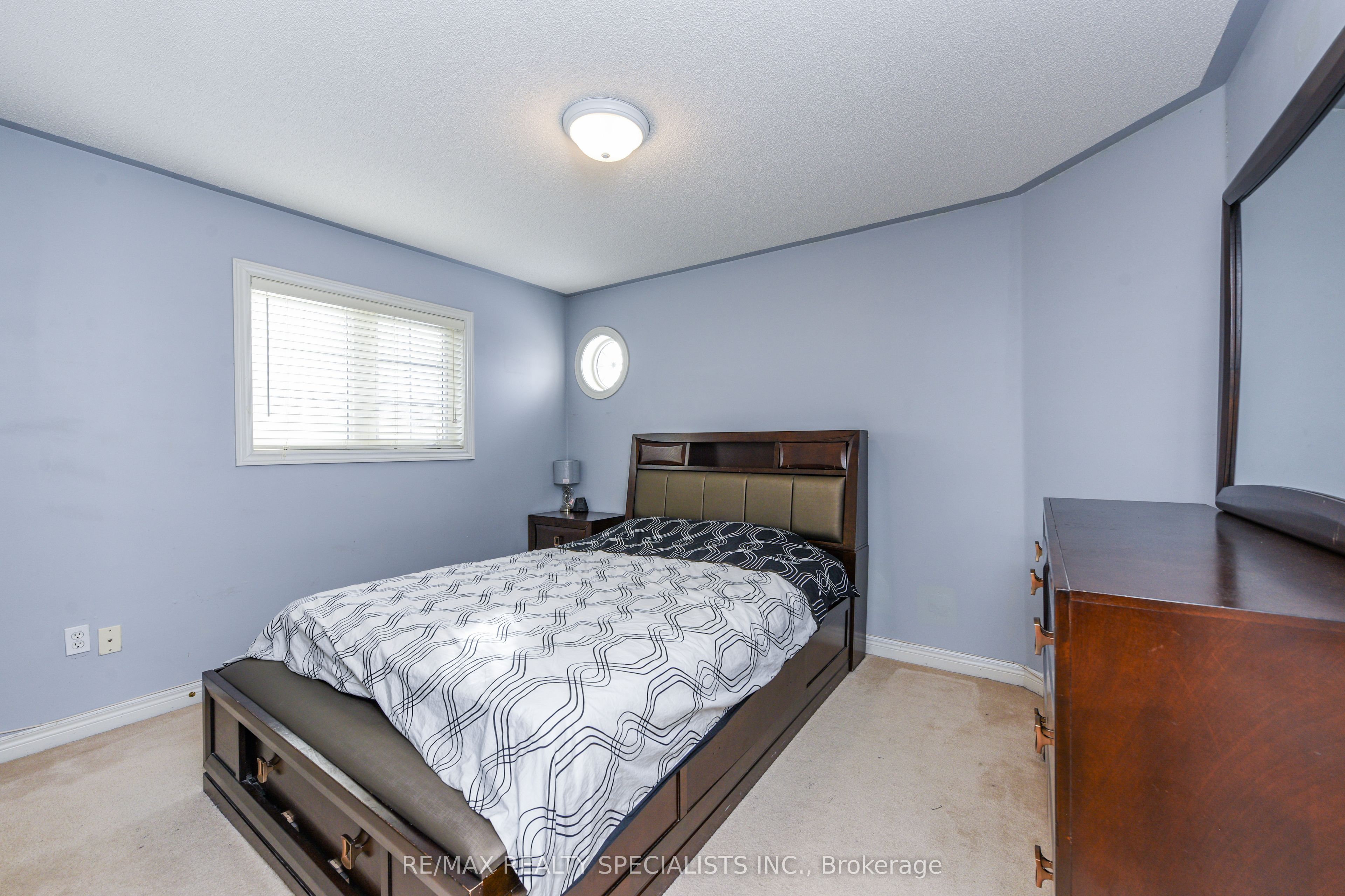 41 Madronna Gardens Property Photo 36