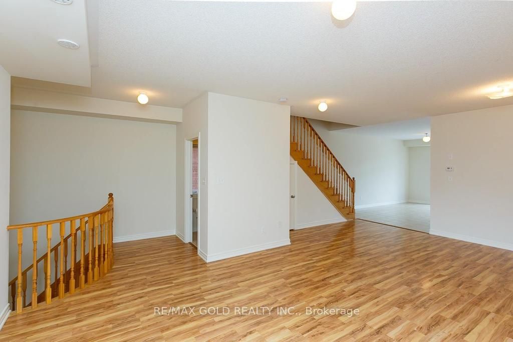 137 Inspire Boulevard Property Photo 3