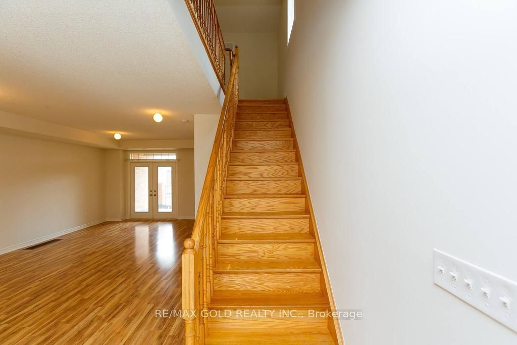 137 Inspire Boulevard Property Photo 8