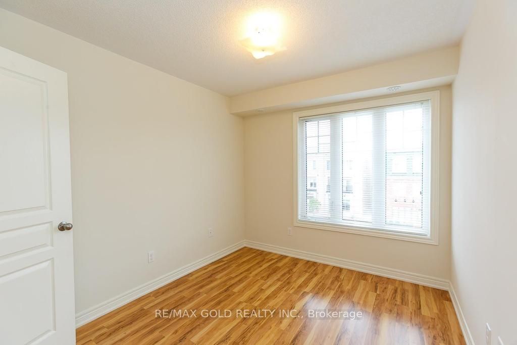 137 Inspire Boulevard Property Photo 10