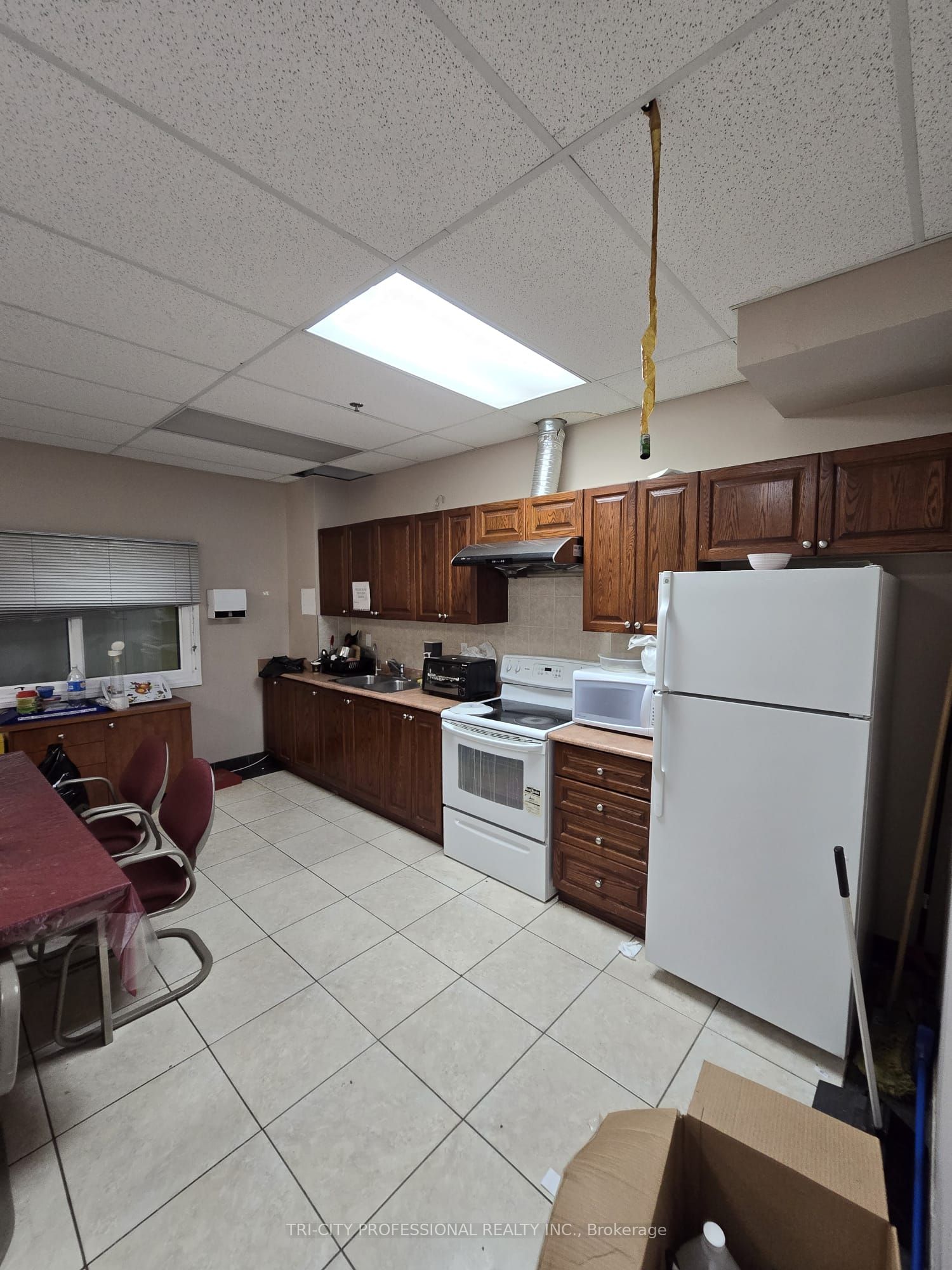 2975 Drew Road Property Photo 6