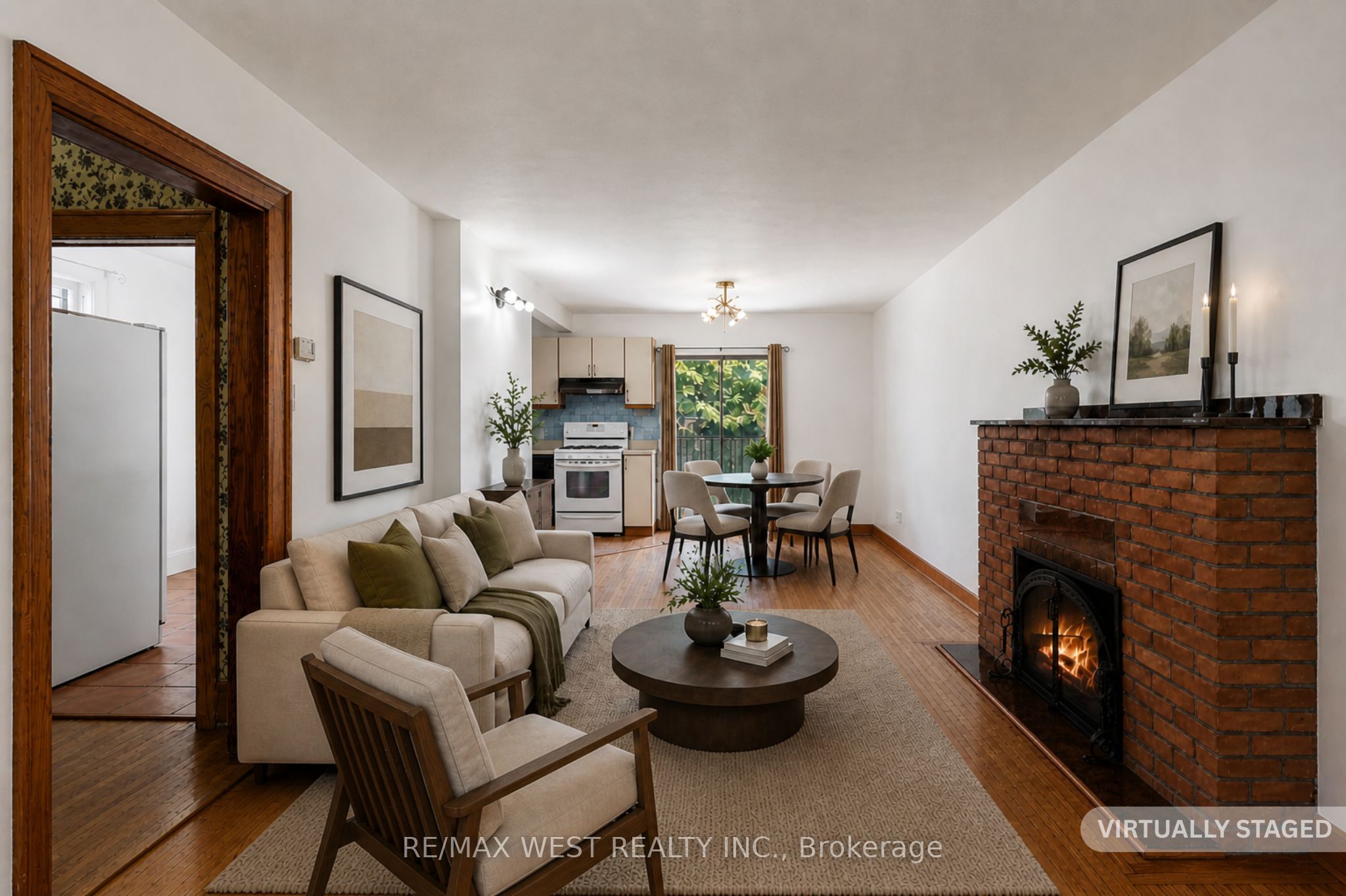 2317 Weston Road Property Photo 5