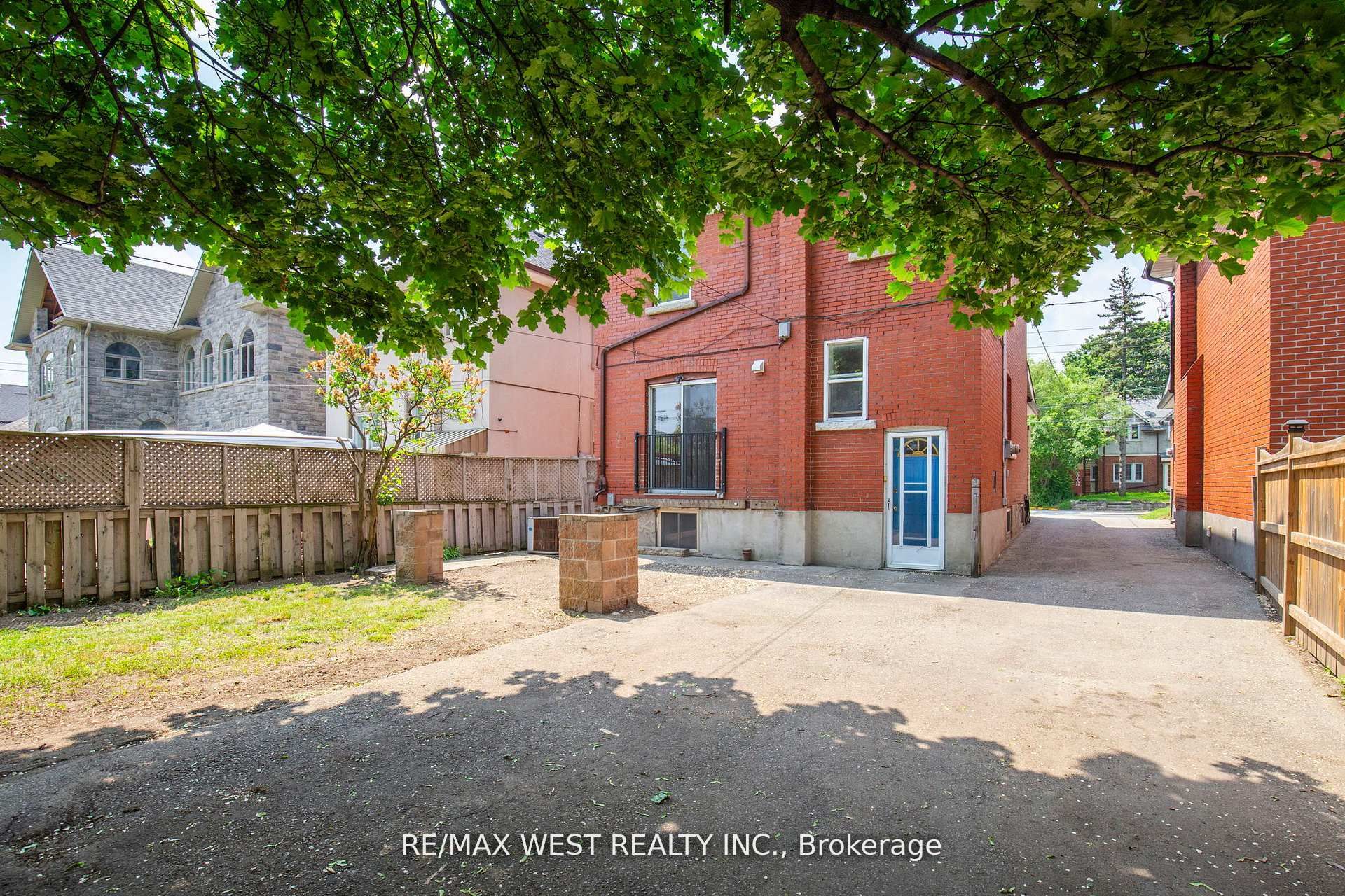 2317 Weston Road Property Photo 18