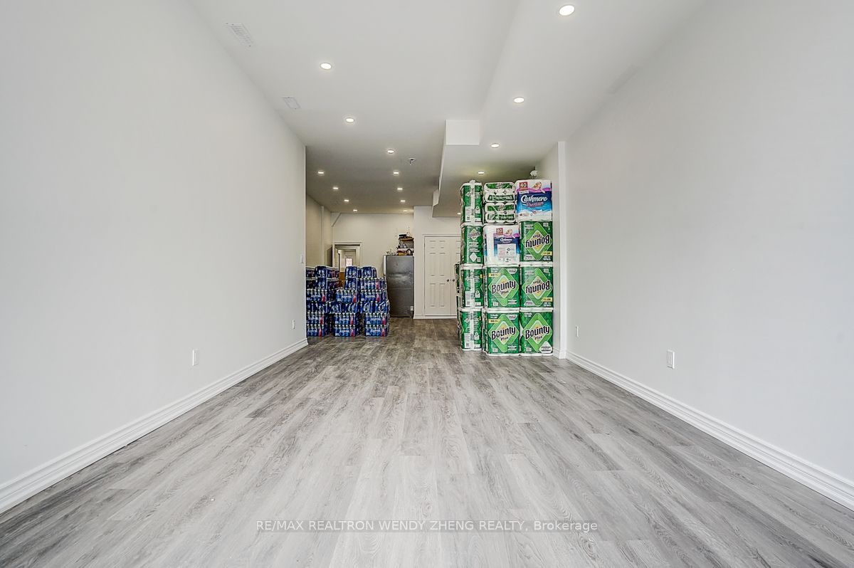 1015 Weston Road Property Photo 9