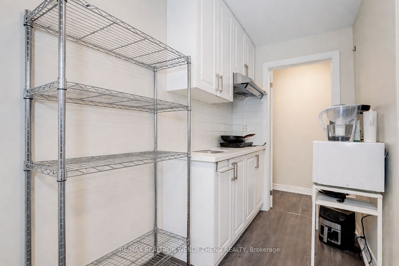 1015 Weston Road Property Photo 15