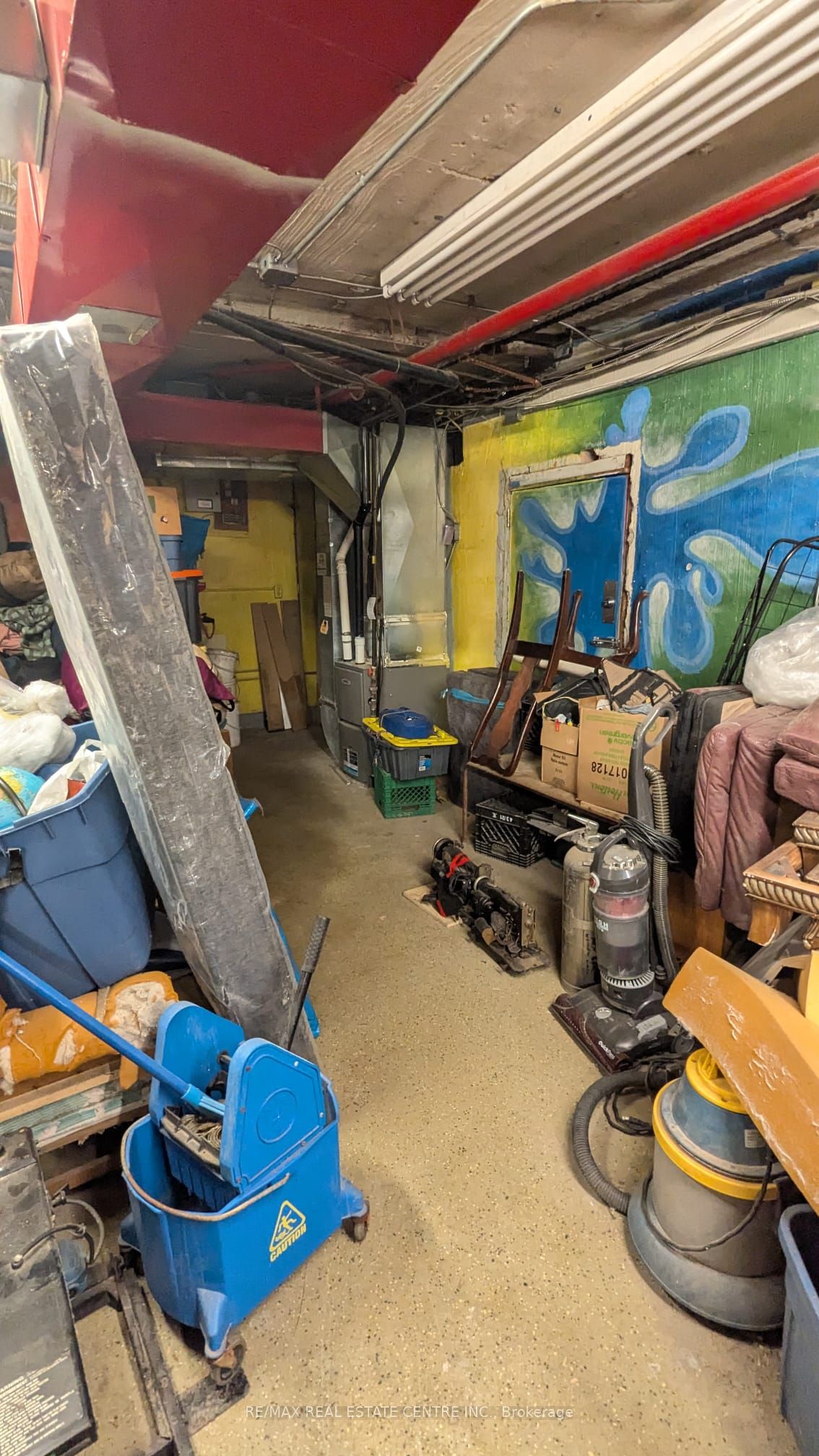 19 John Street Property Photo 8
