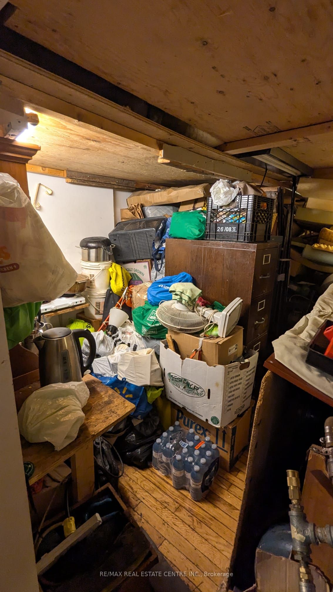 19 John Street Property Photo 40