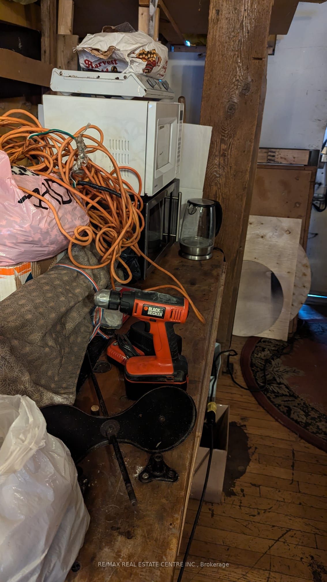 19 John Street Property Photo 44
