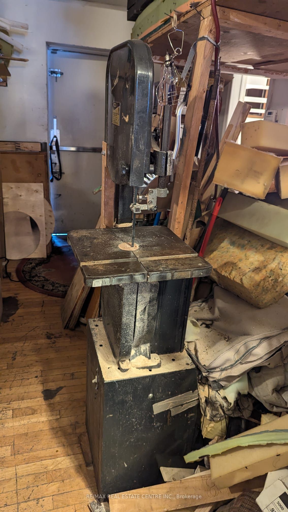 19 John Street Property Photo 46