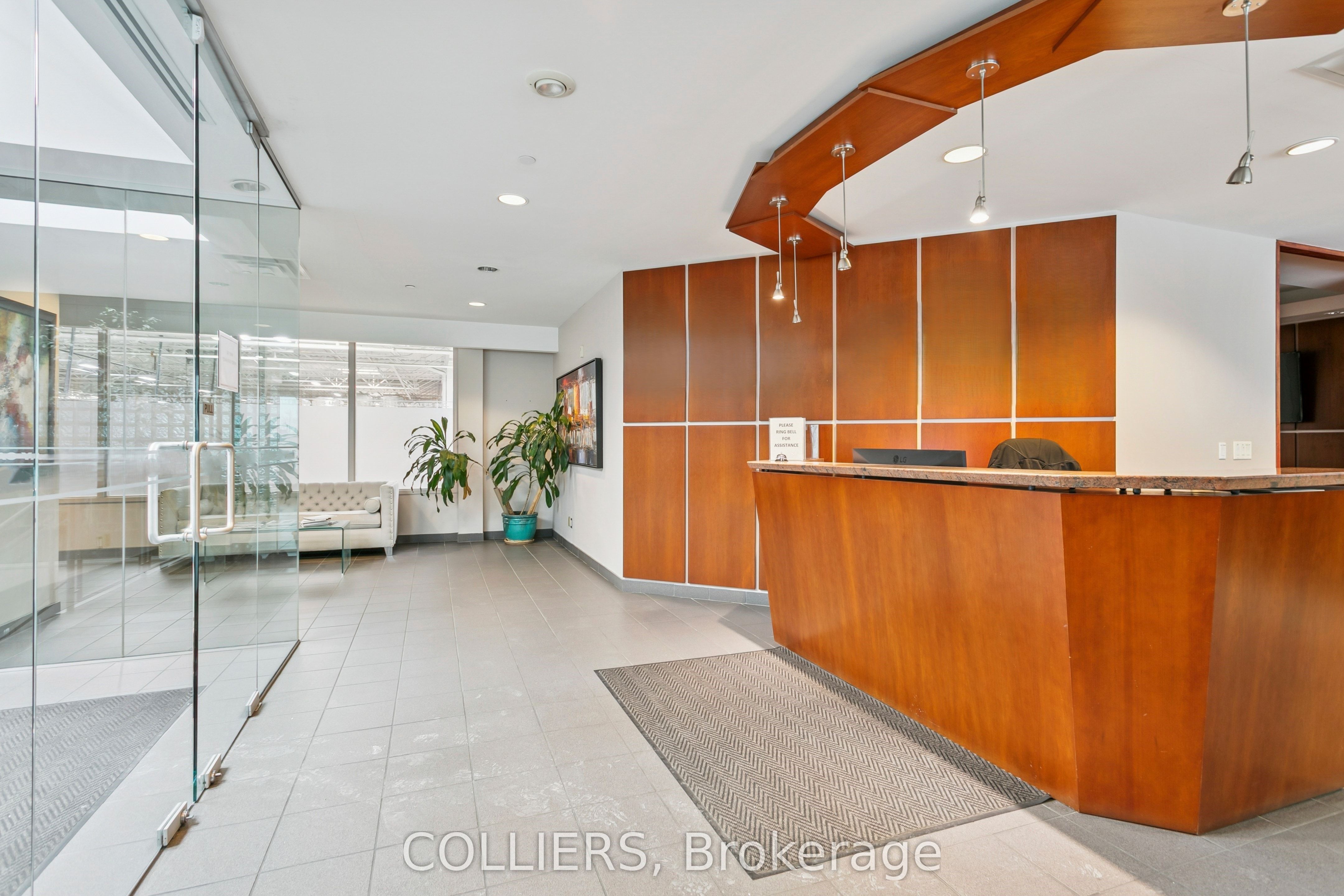 2230 Meadowpine Boulevard Property Photo 2
