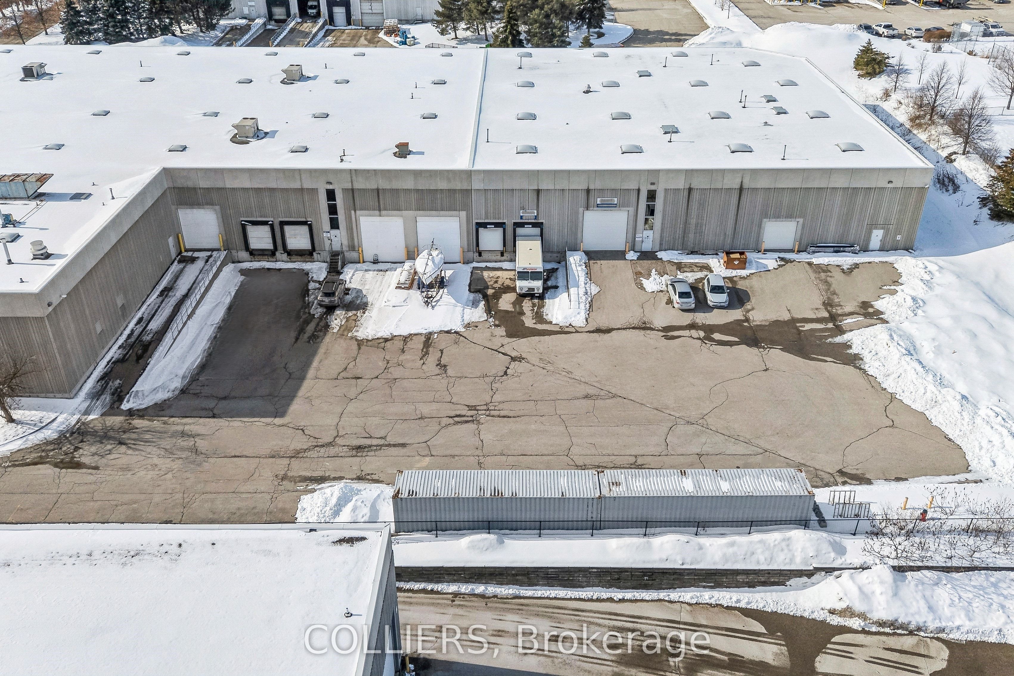 2230 Meadowpine Boulevard Property Photo 8
