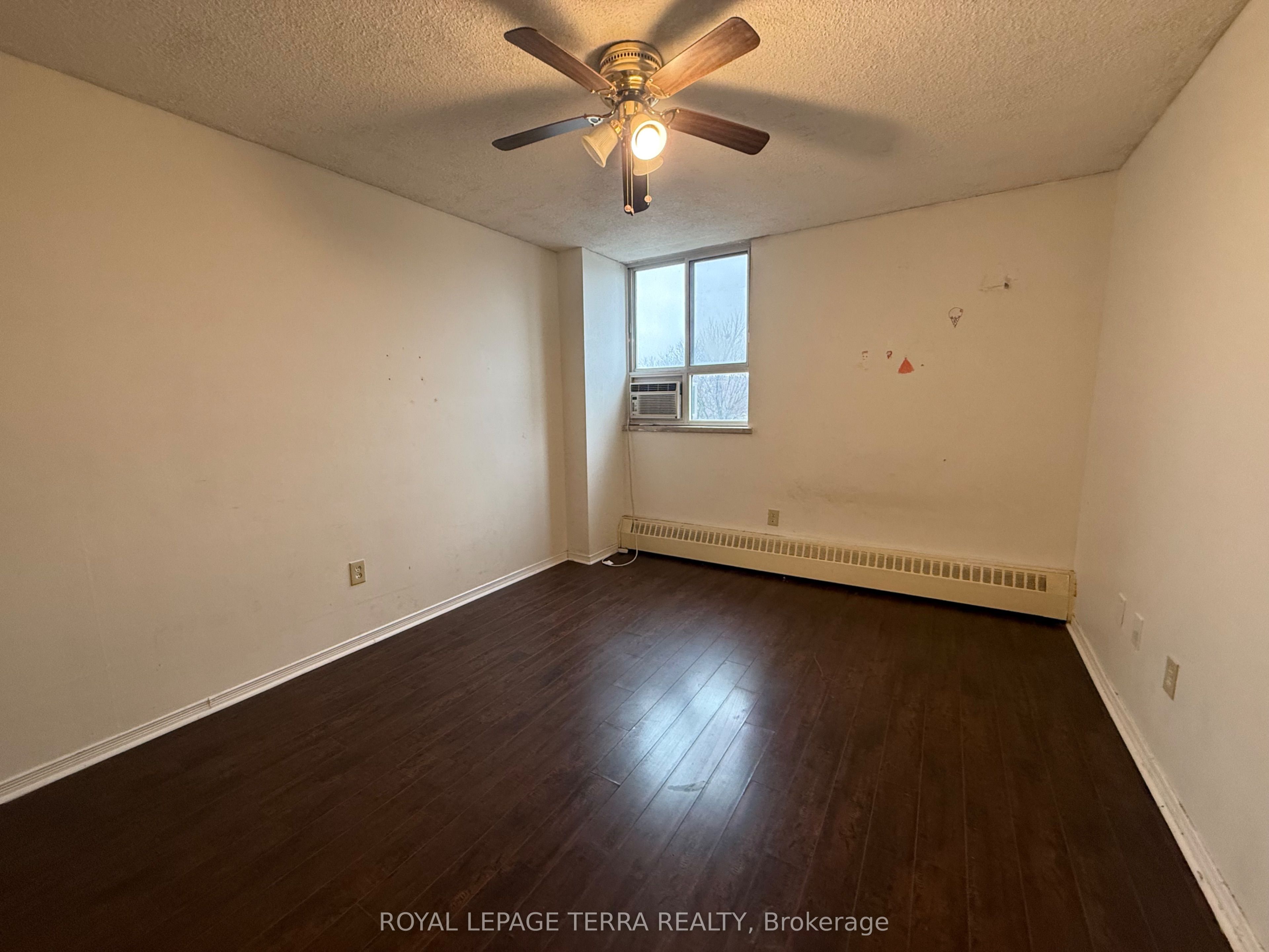 1615 Bloor Street E 305 Property Photo 6