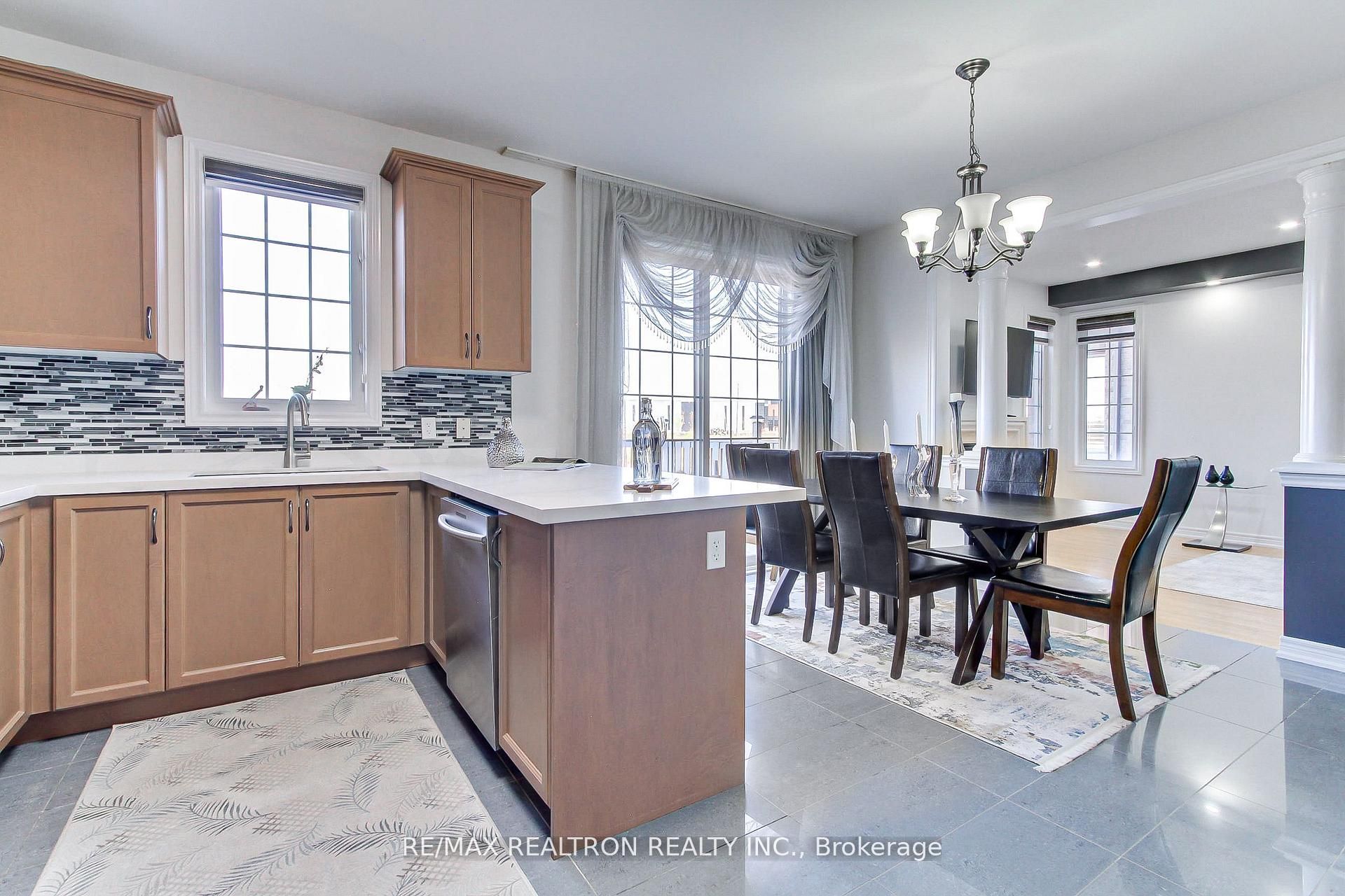 79 Apple Valley Way Property Photo 13
