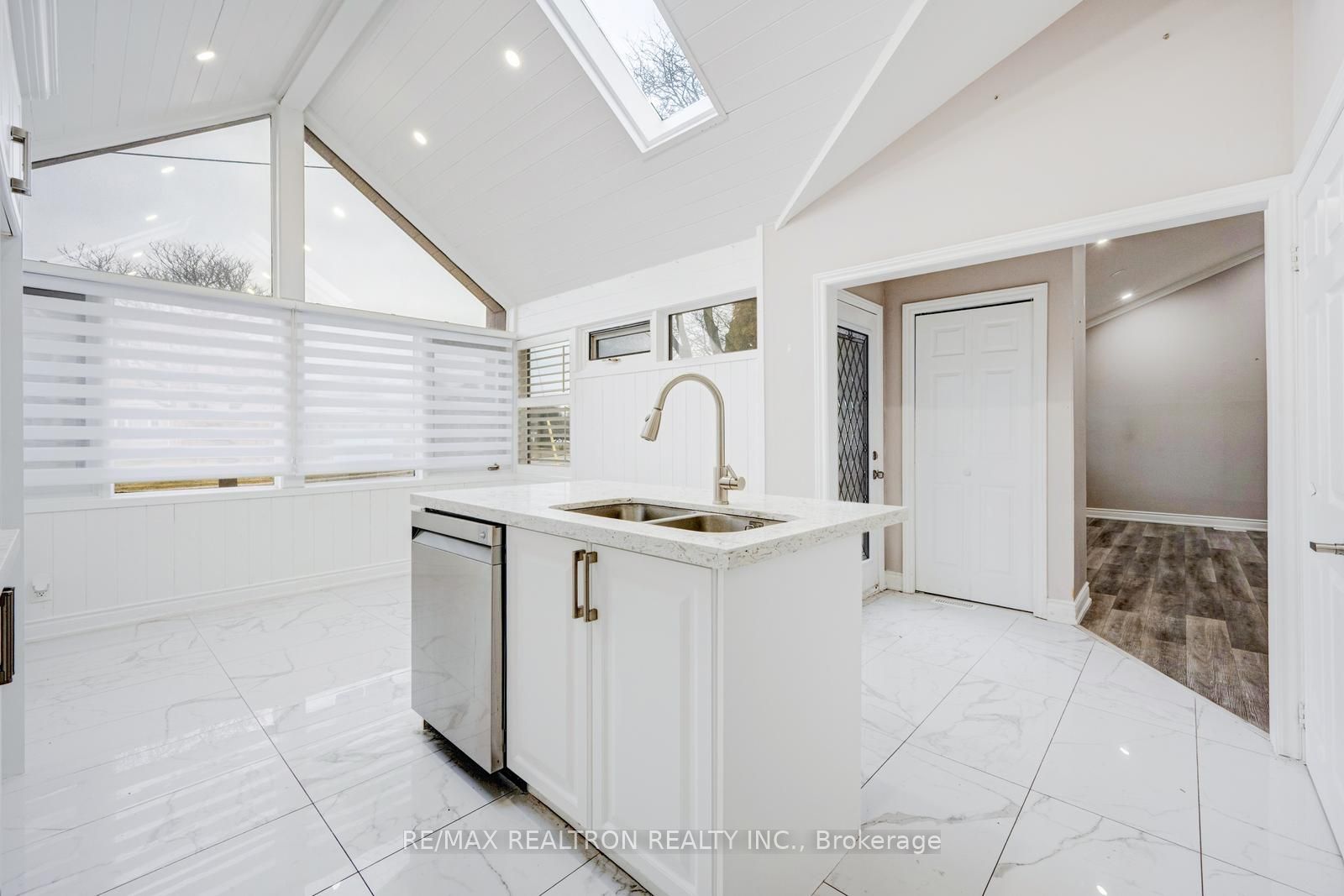 30 Lawrence Crescent Property Photo 14