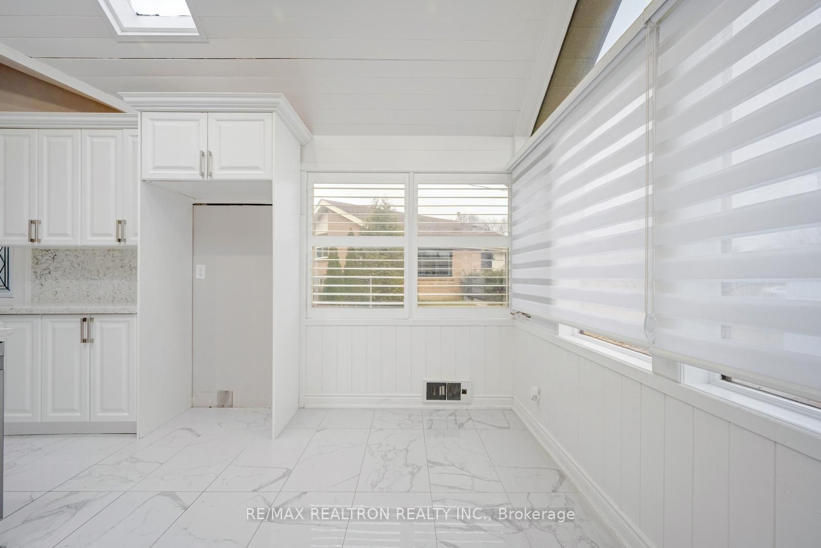 30 Lawrence Crescent Property Photo 16