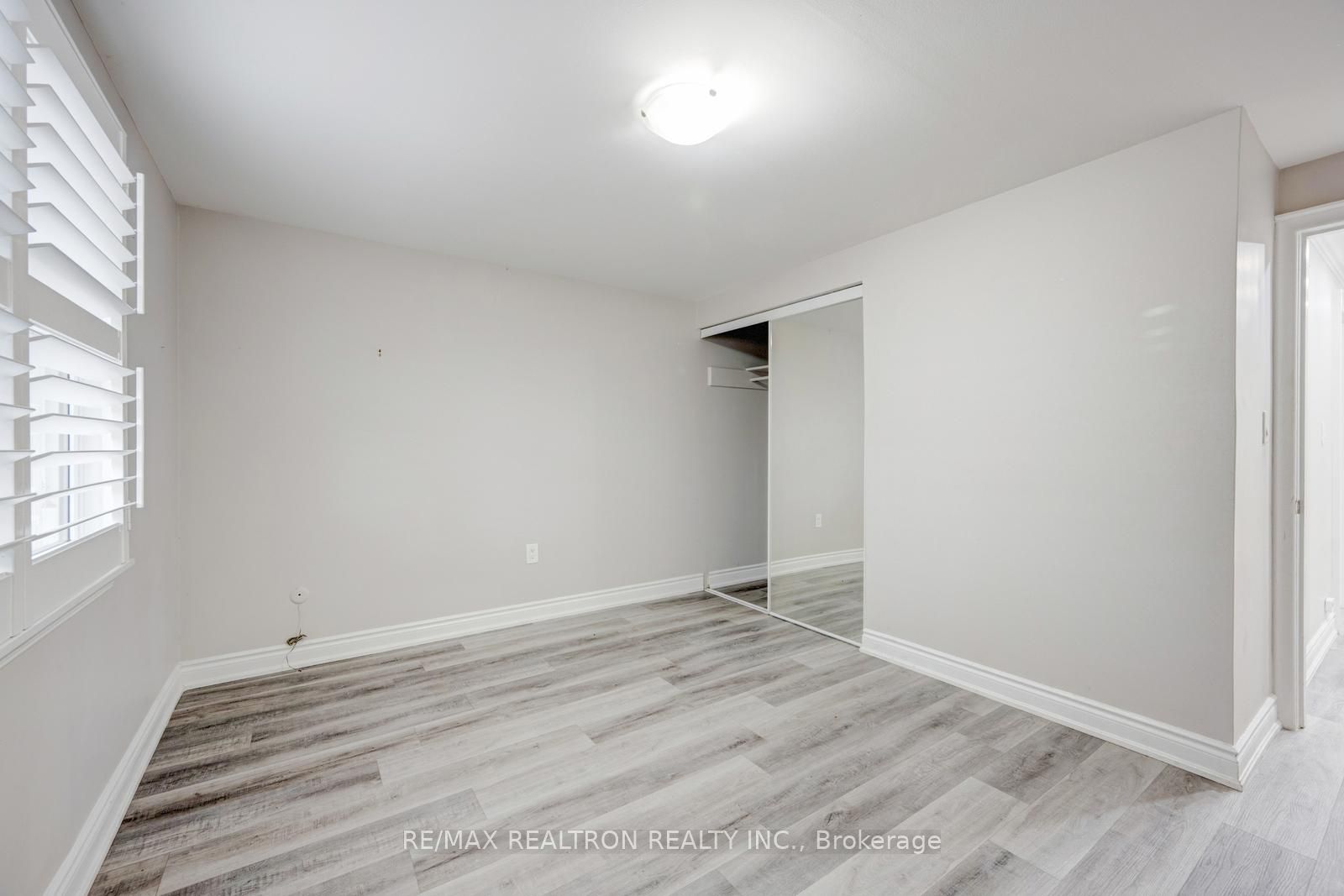 30 Lawrence Crescent Property Photo 21
