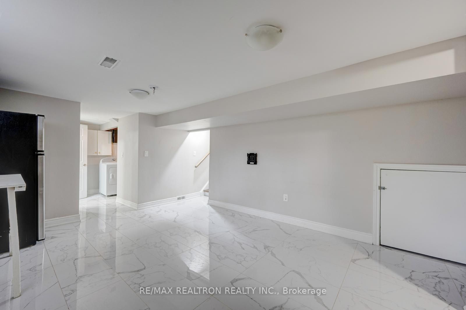 30 Lawrence Crescent Property Photo 35