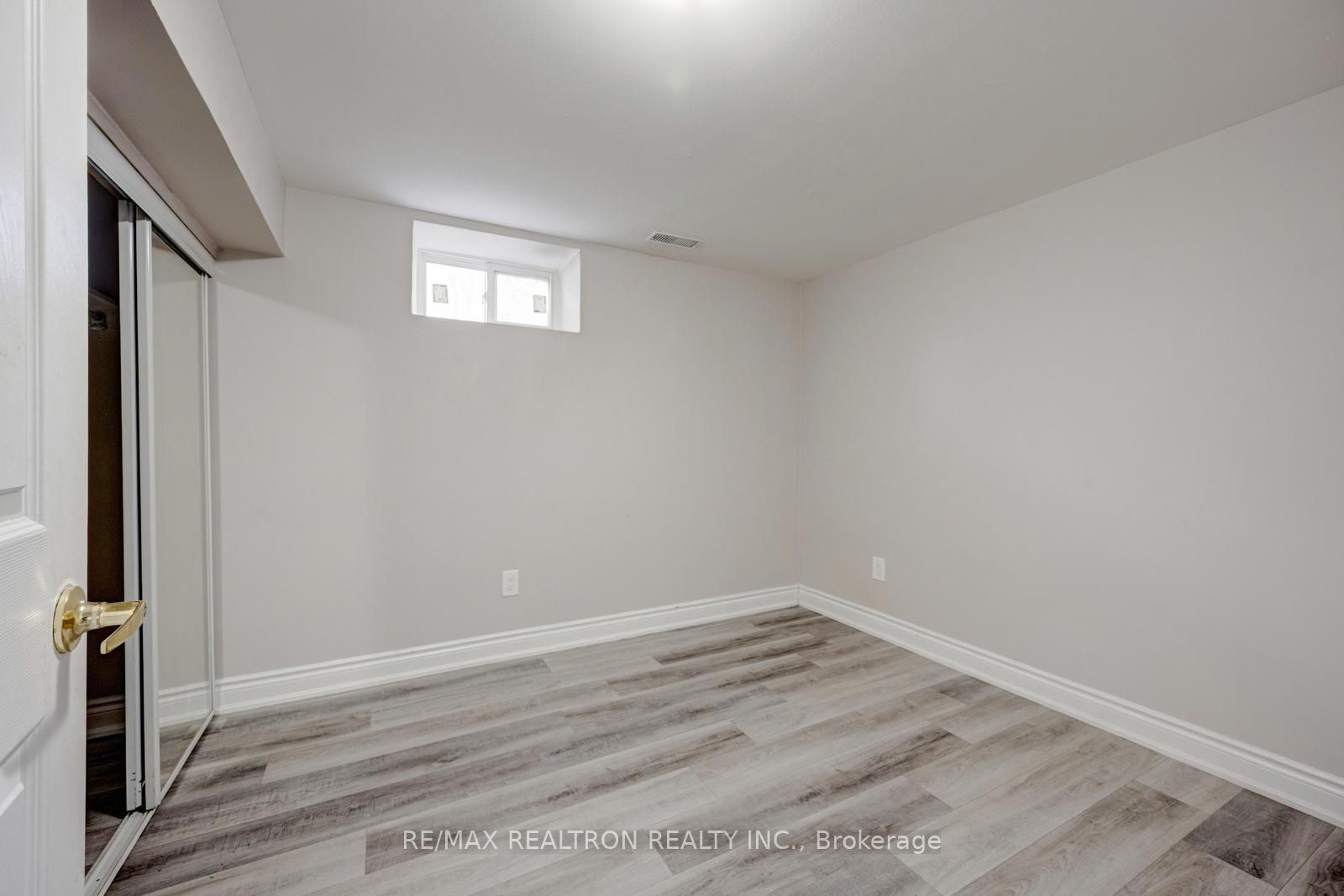 30 Lawrence Crescent Property Photo 36