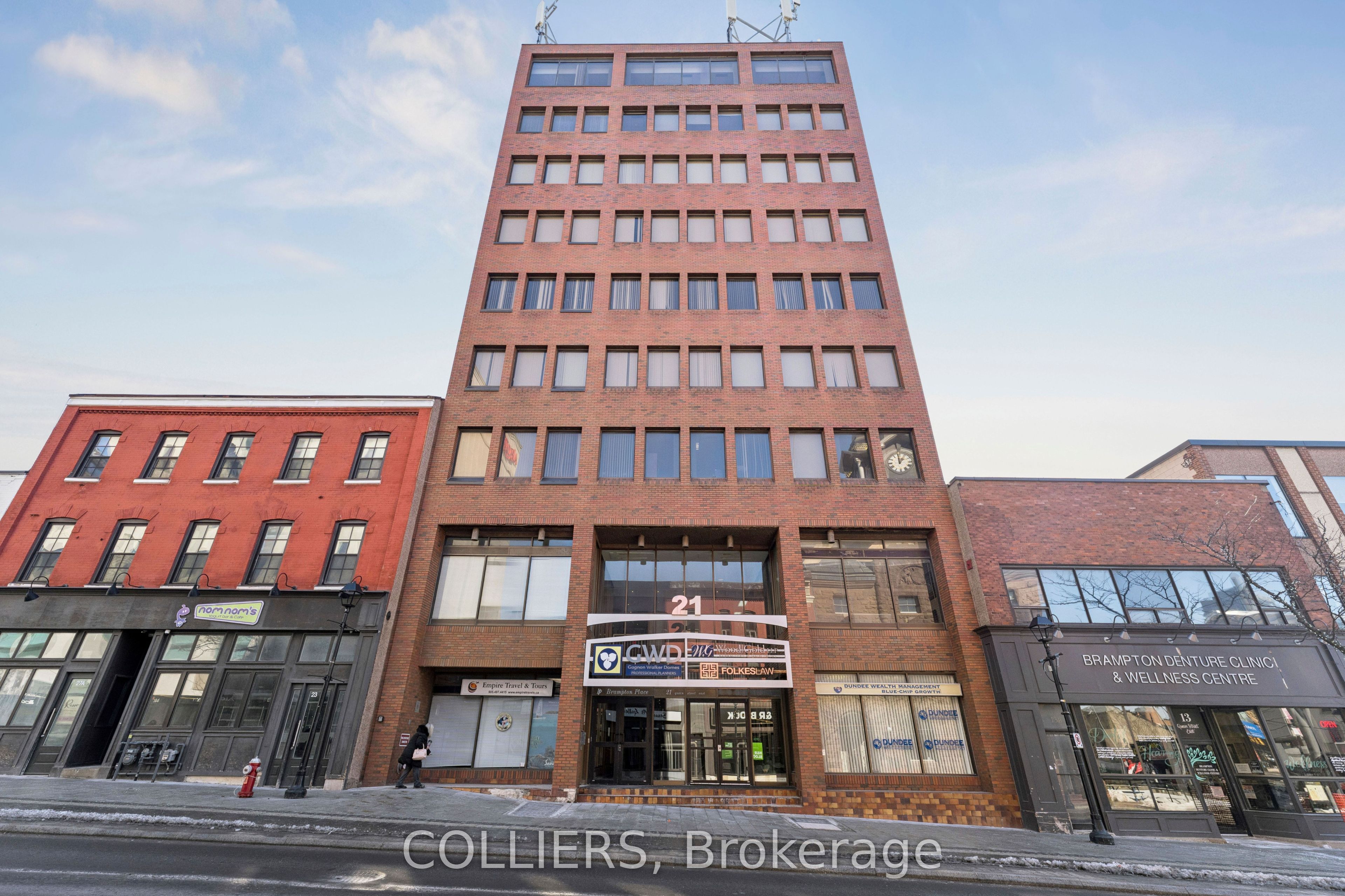 21 Queen Street E Property Photo 10
